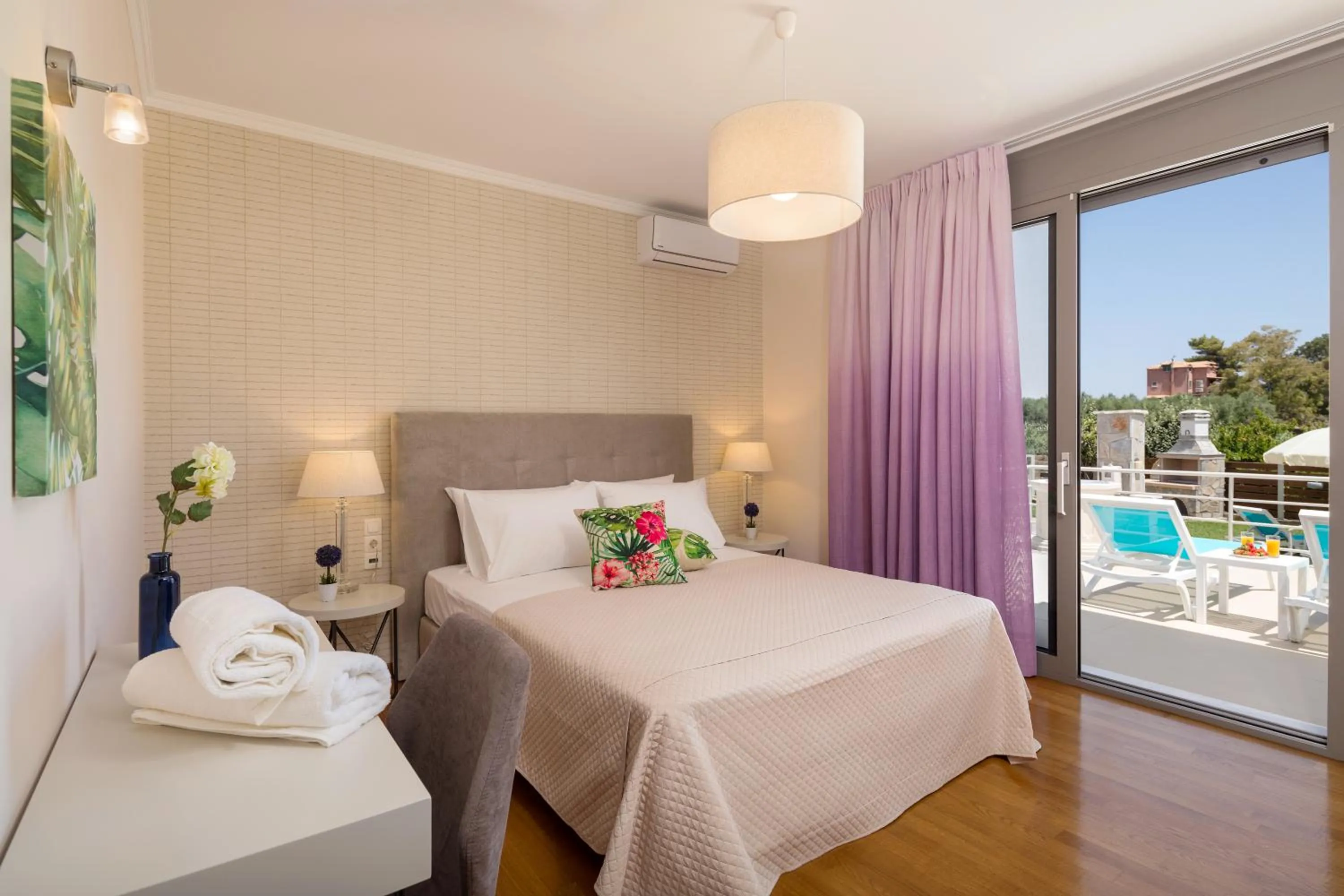 Property building, Bed in Villa Annaset