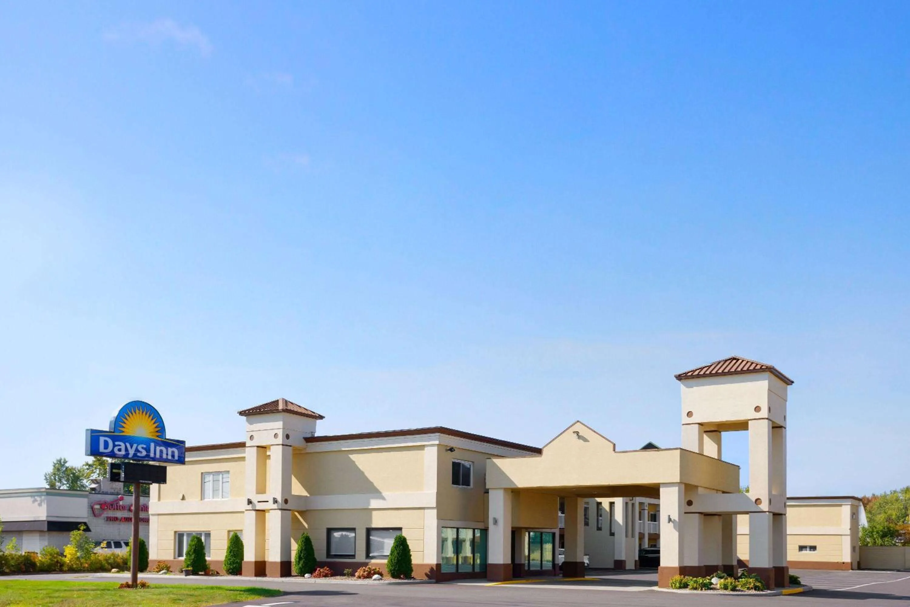 Property building in Days Inn by Wyndham Tonawanda/Buffalo