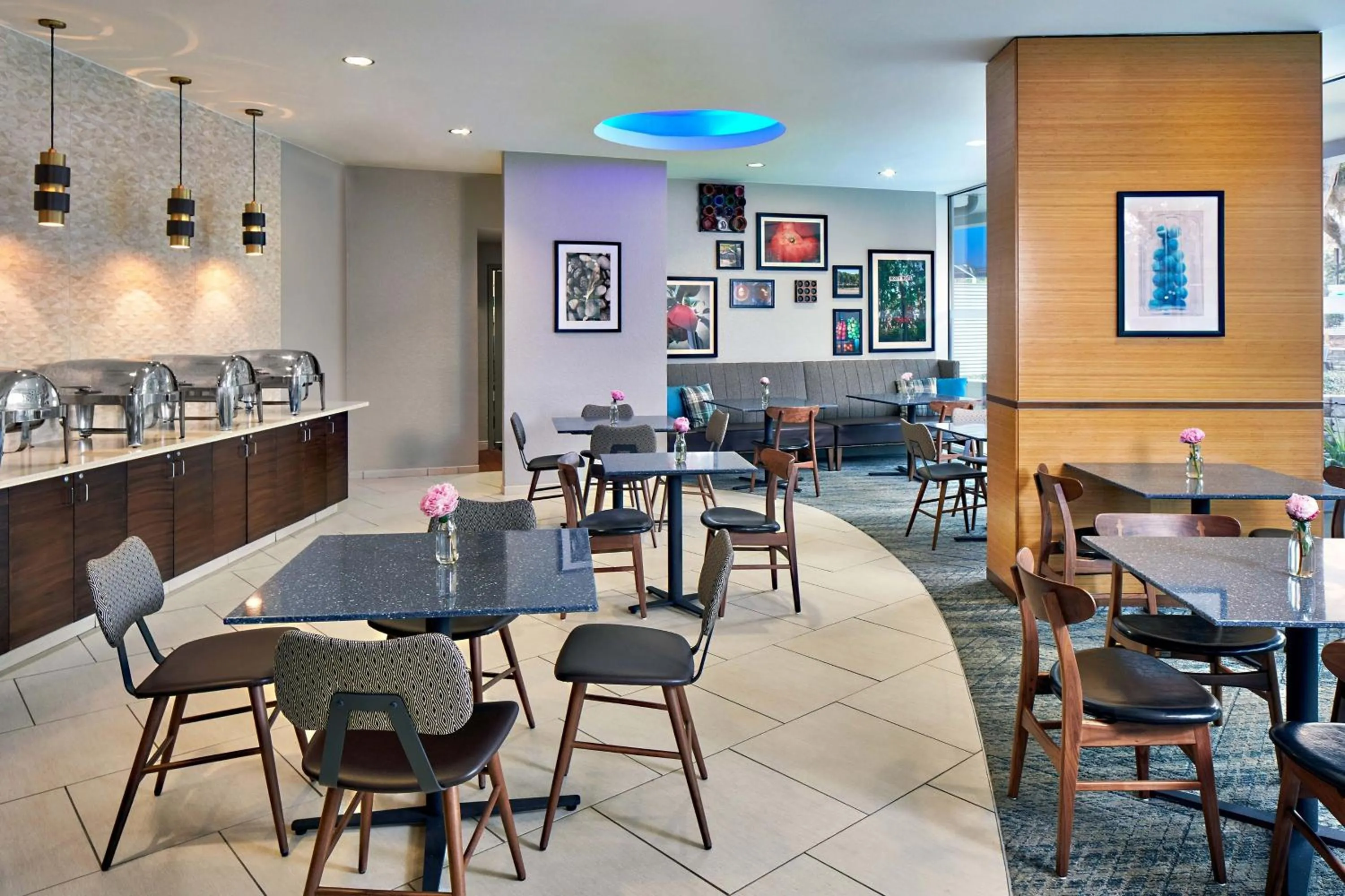 Restaurant/places to eat in Four Points by Sheraton Tallahassee Downtown