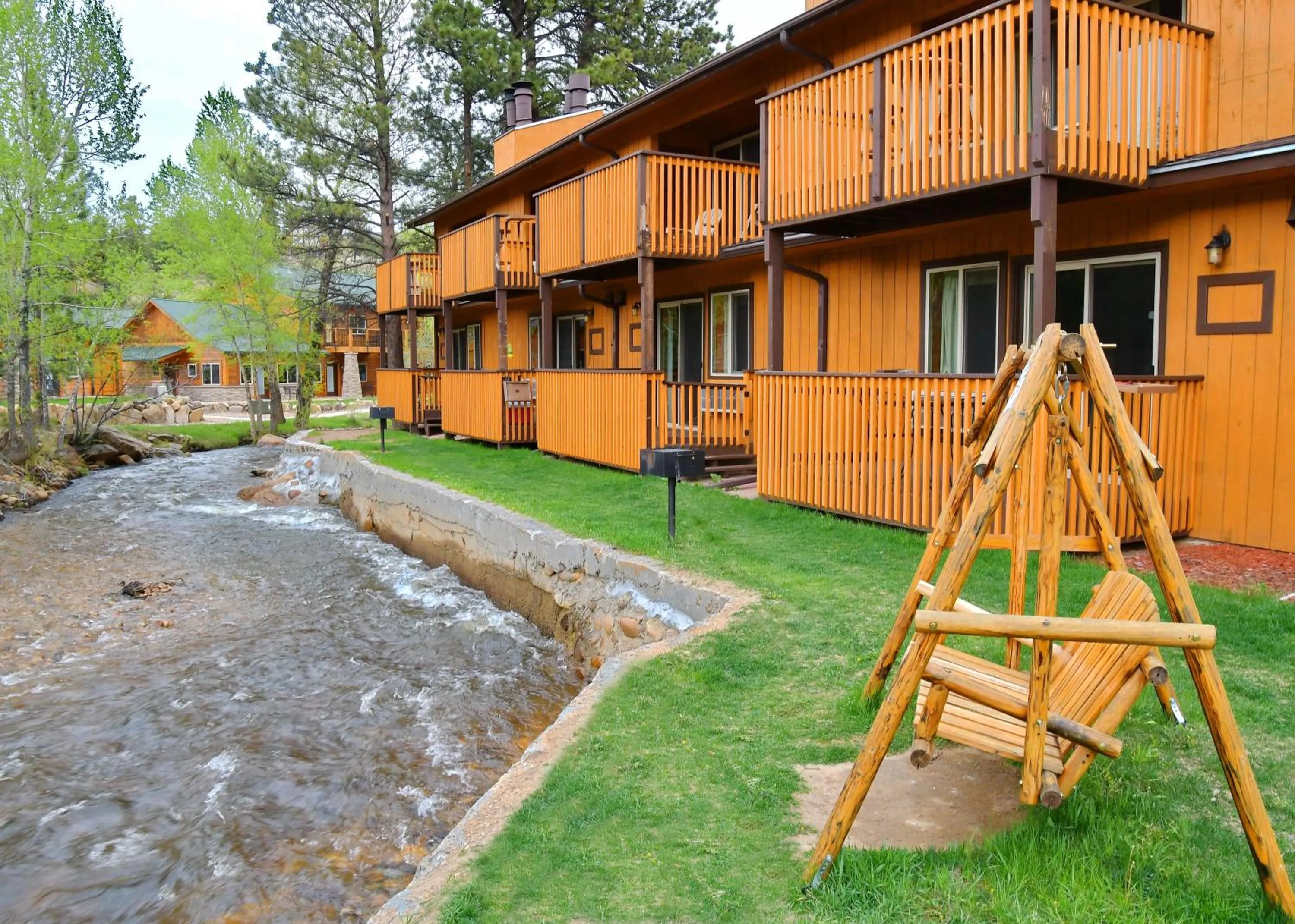 River view in Murphy's River Lodge