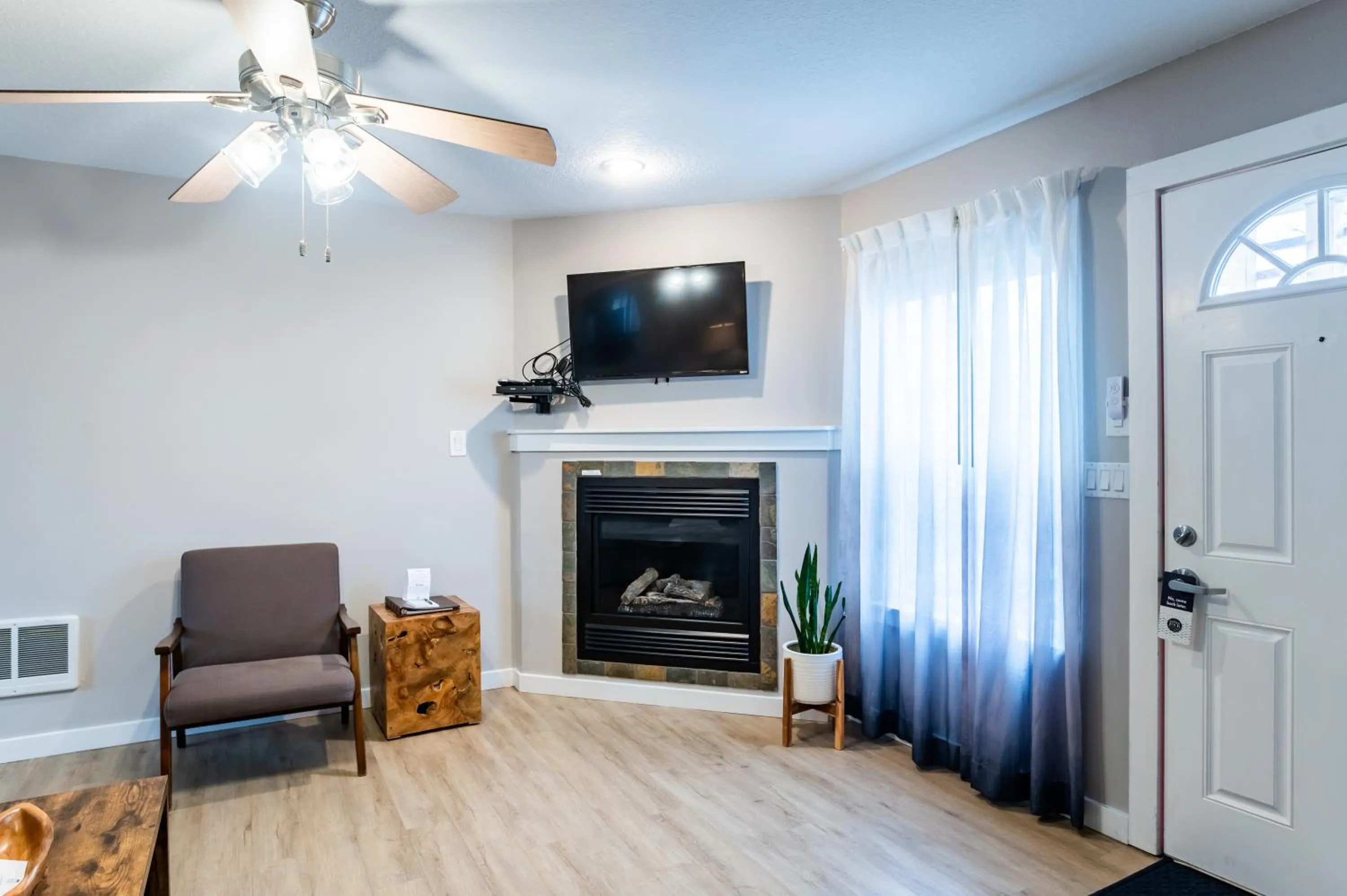 Inn at Haystack Rock