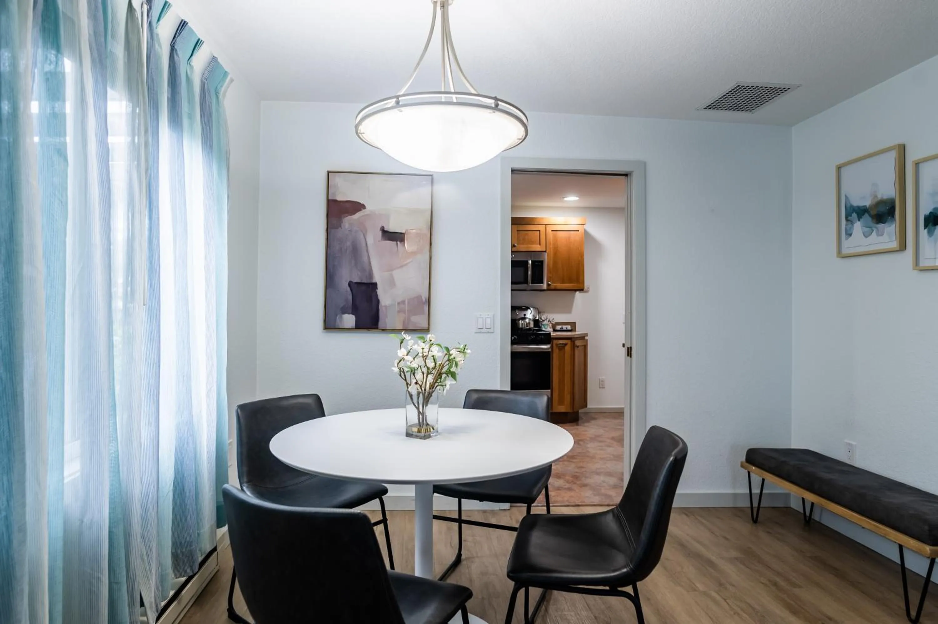 Inn at Haystack Rock