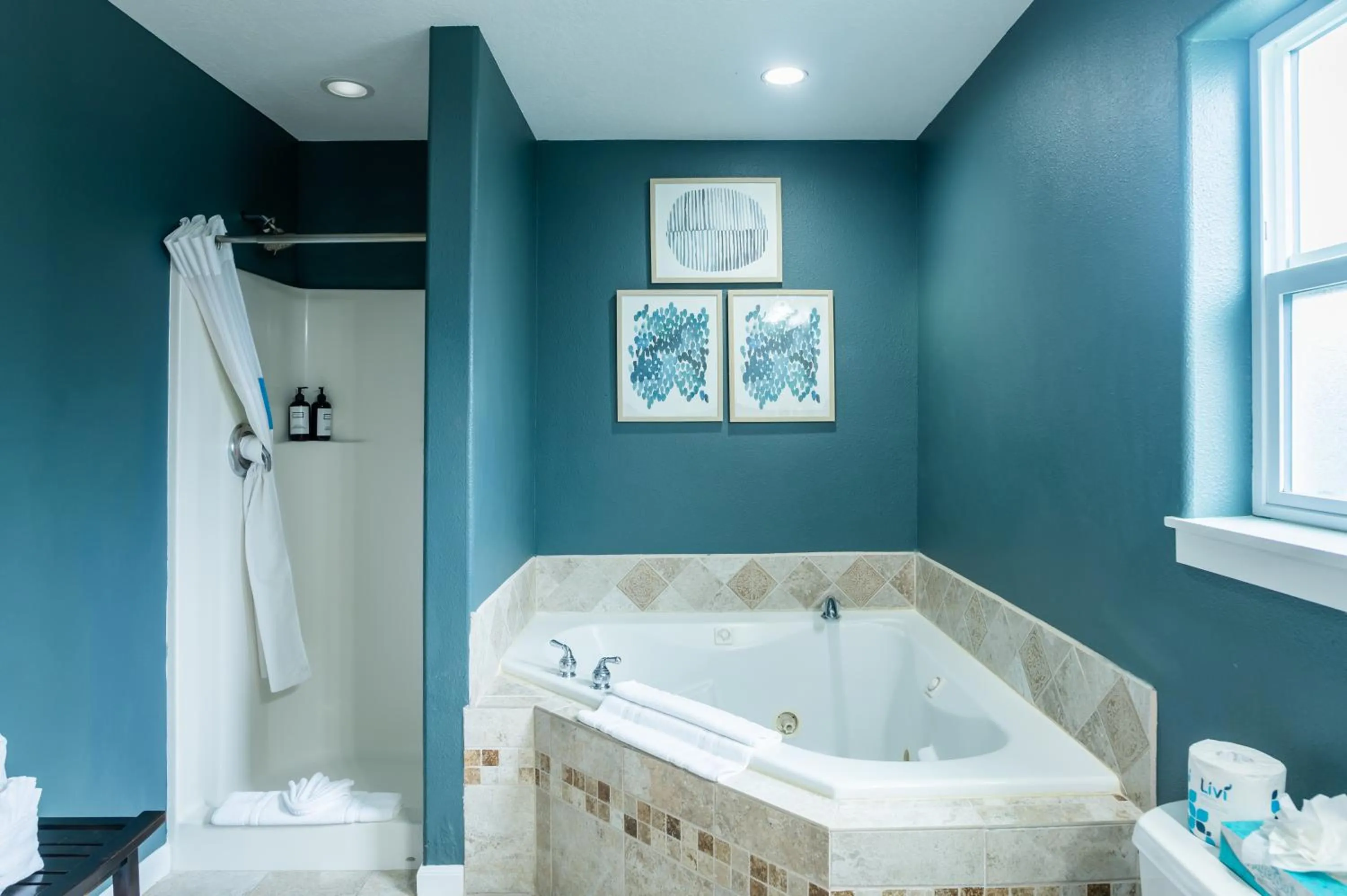 Inn at Haystack Rock