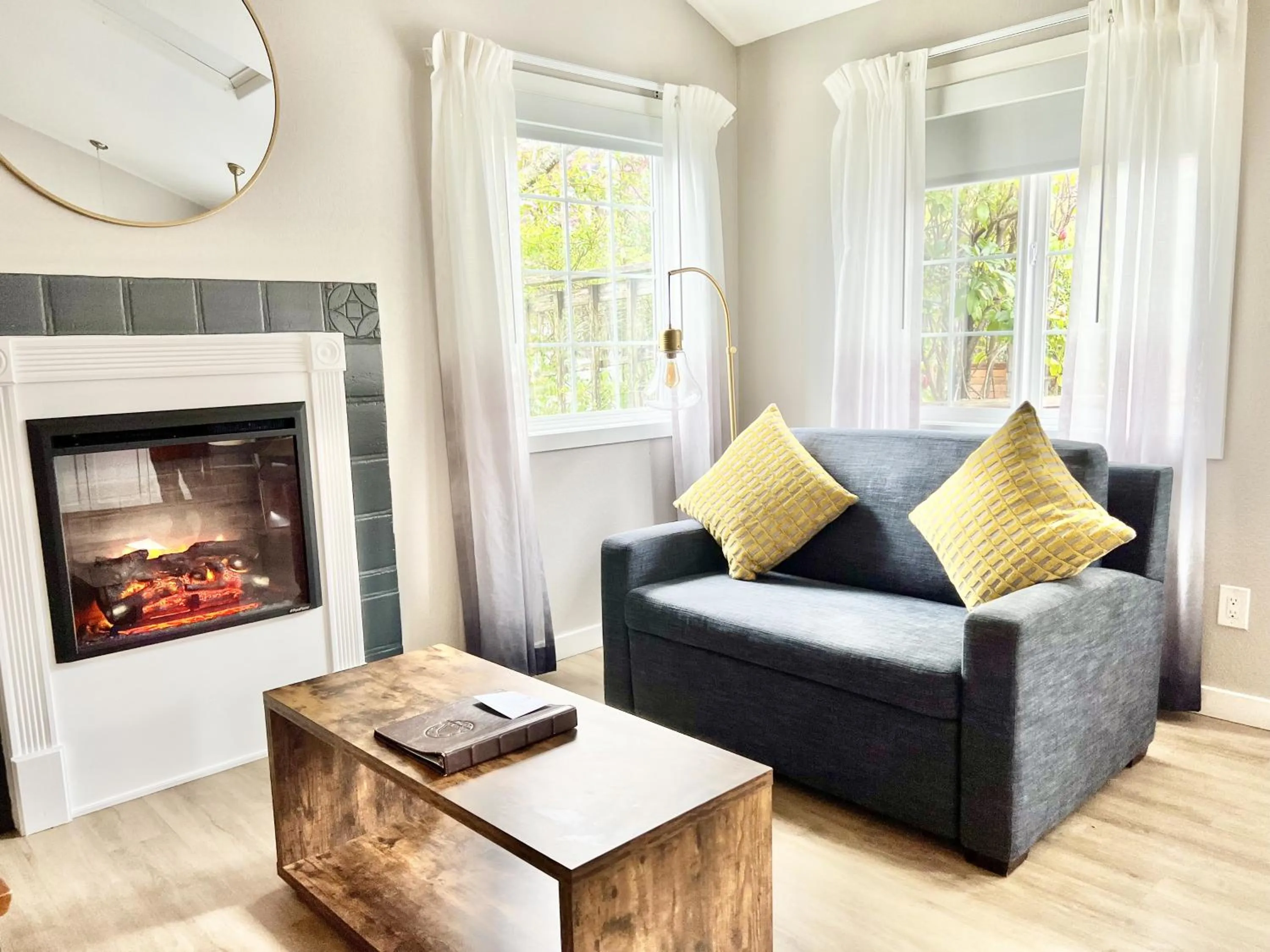 Living room in Inn at Haystack Rock