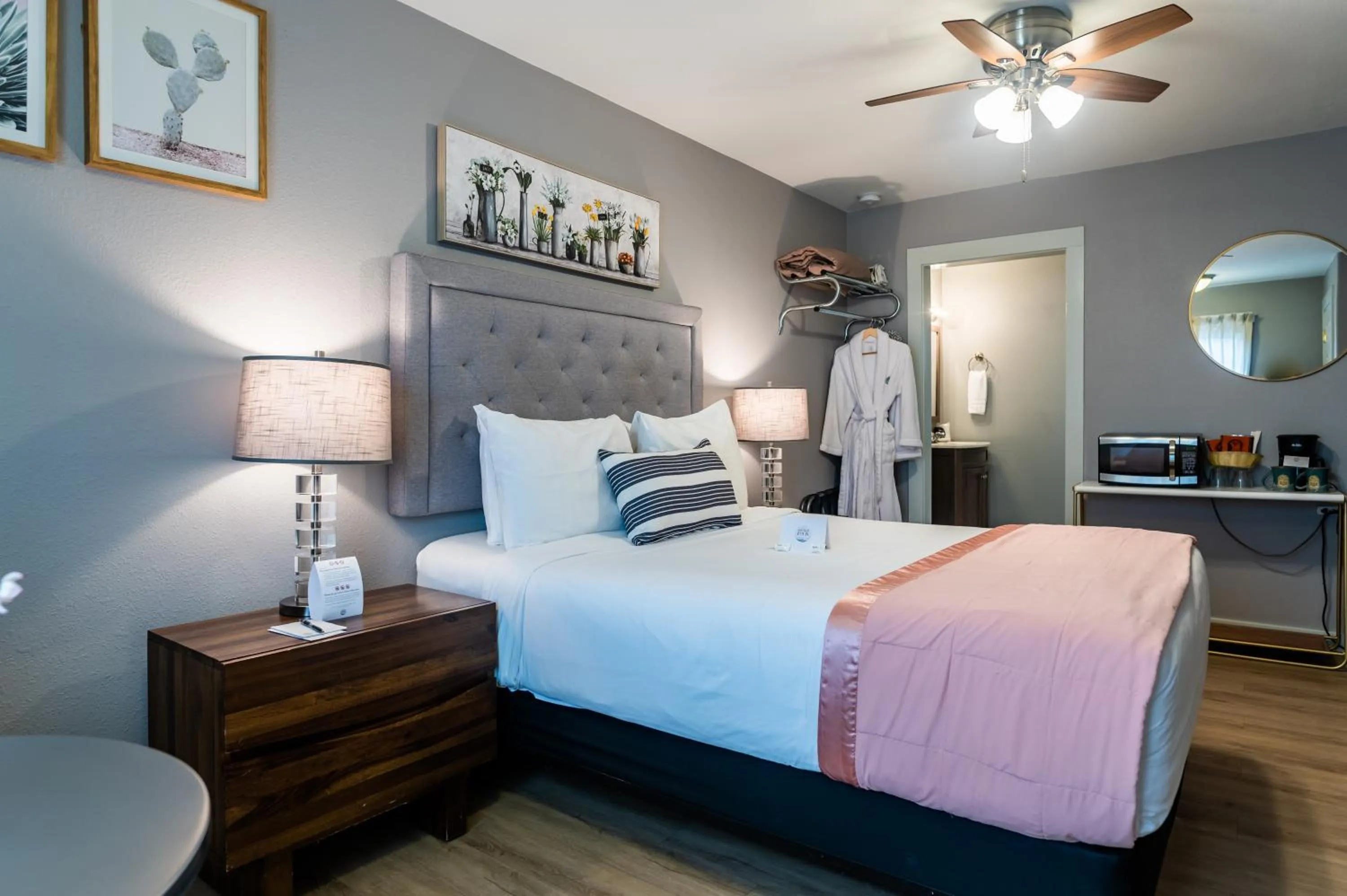 Bedroom, Bed in Inn at Haystack Rock