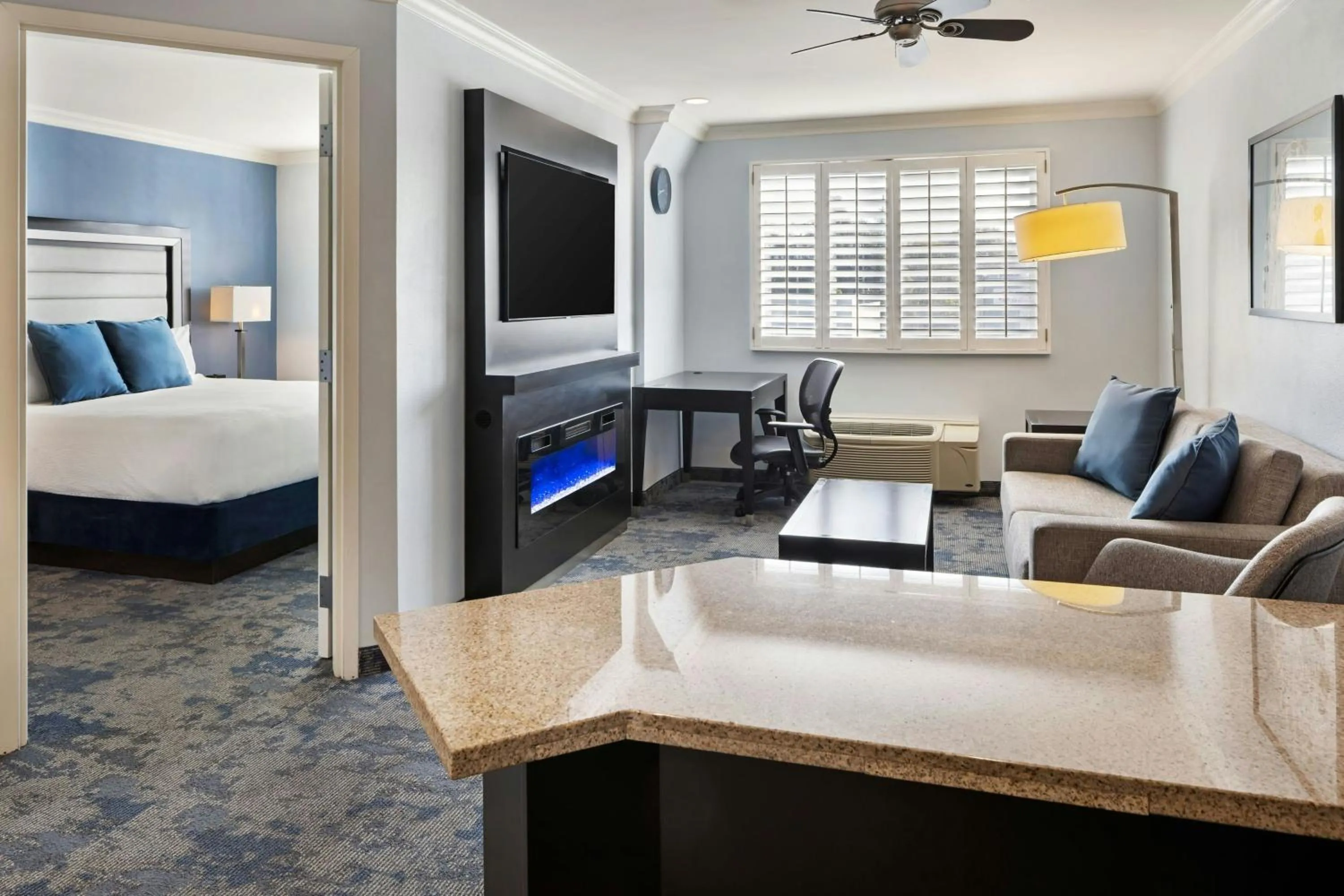 Bedroom, Bed in City Express by Marriott Manhattan Beach