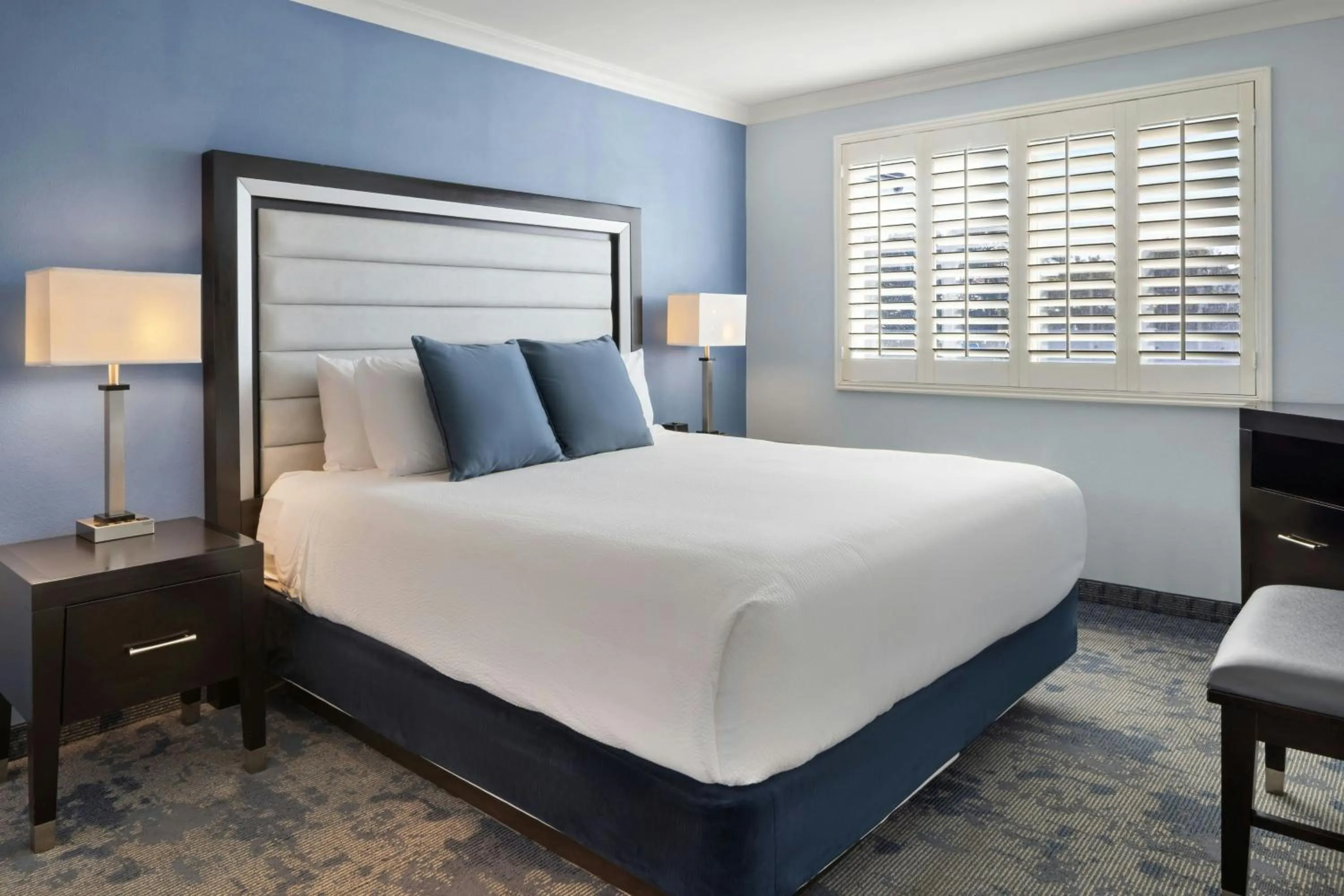Bedroom, Bed in City Express by Marriott Manhattan Beach