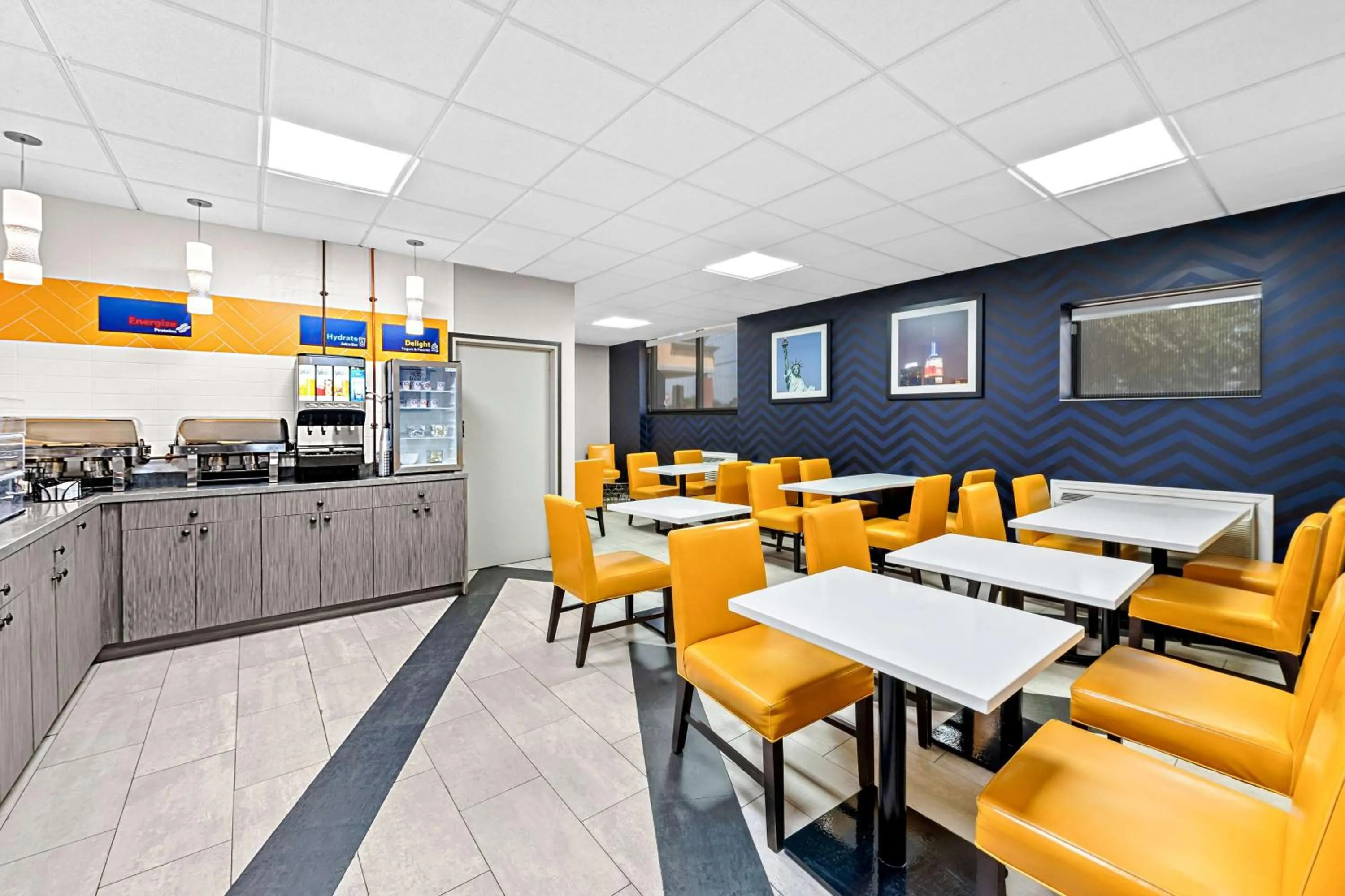 Breakfast in Best Western Inn at Ramsey