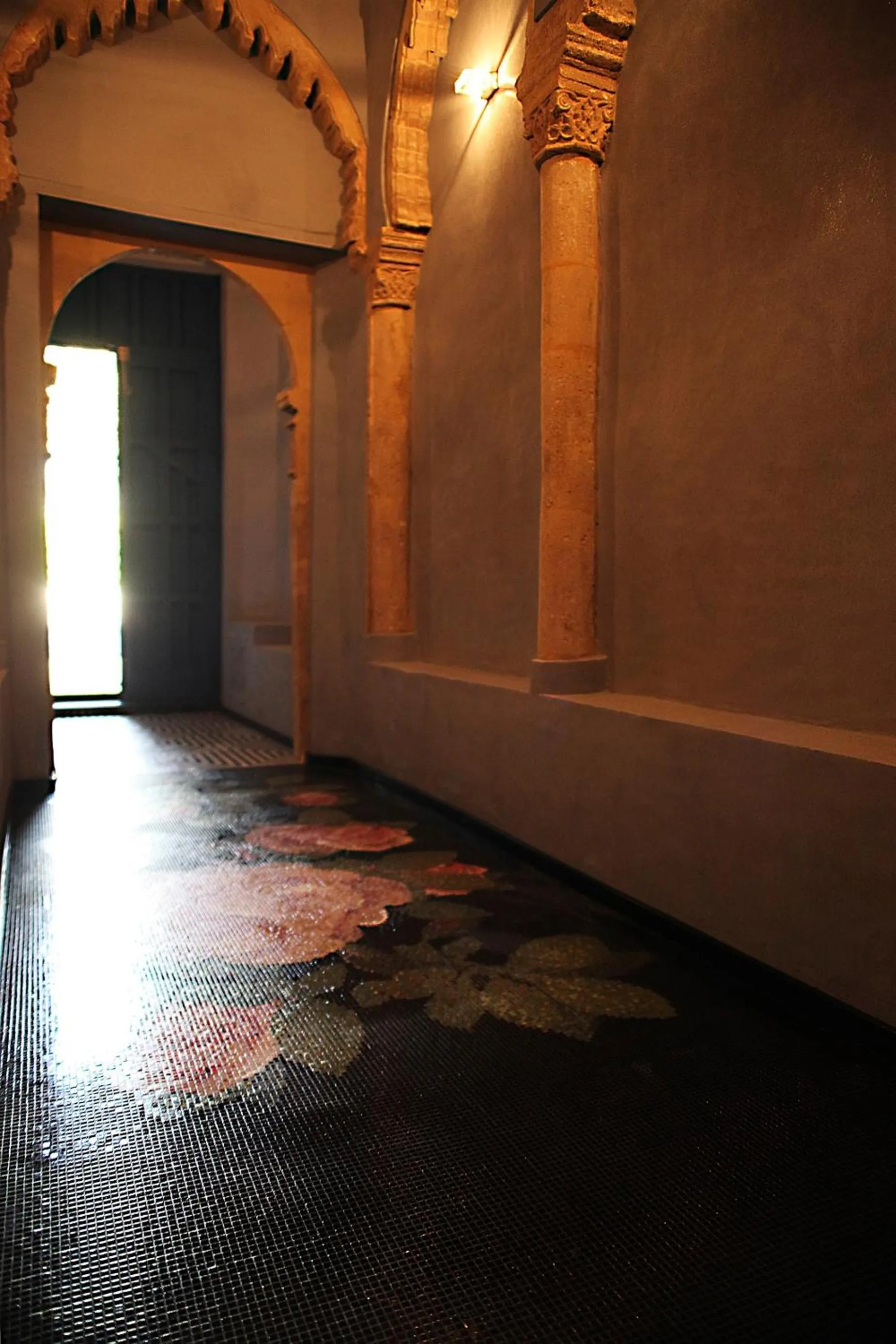 Decorative detail in L'Alcazar