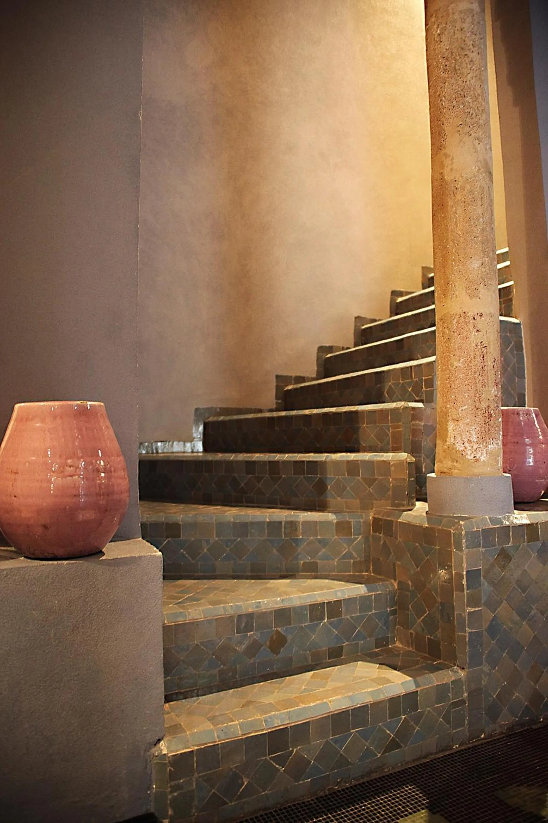 Decorative detail in L'Alcazar