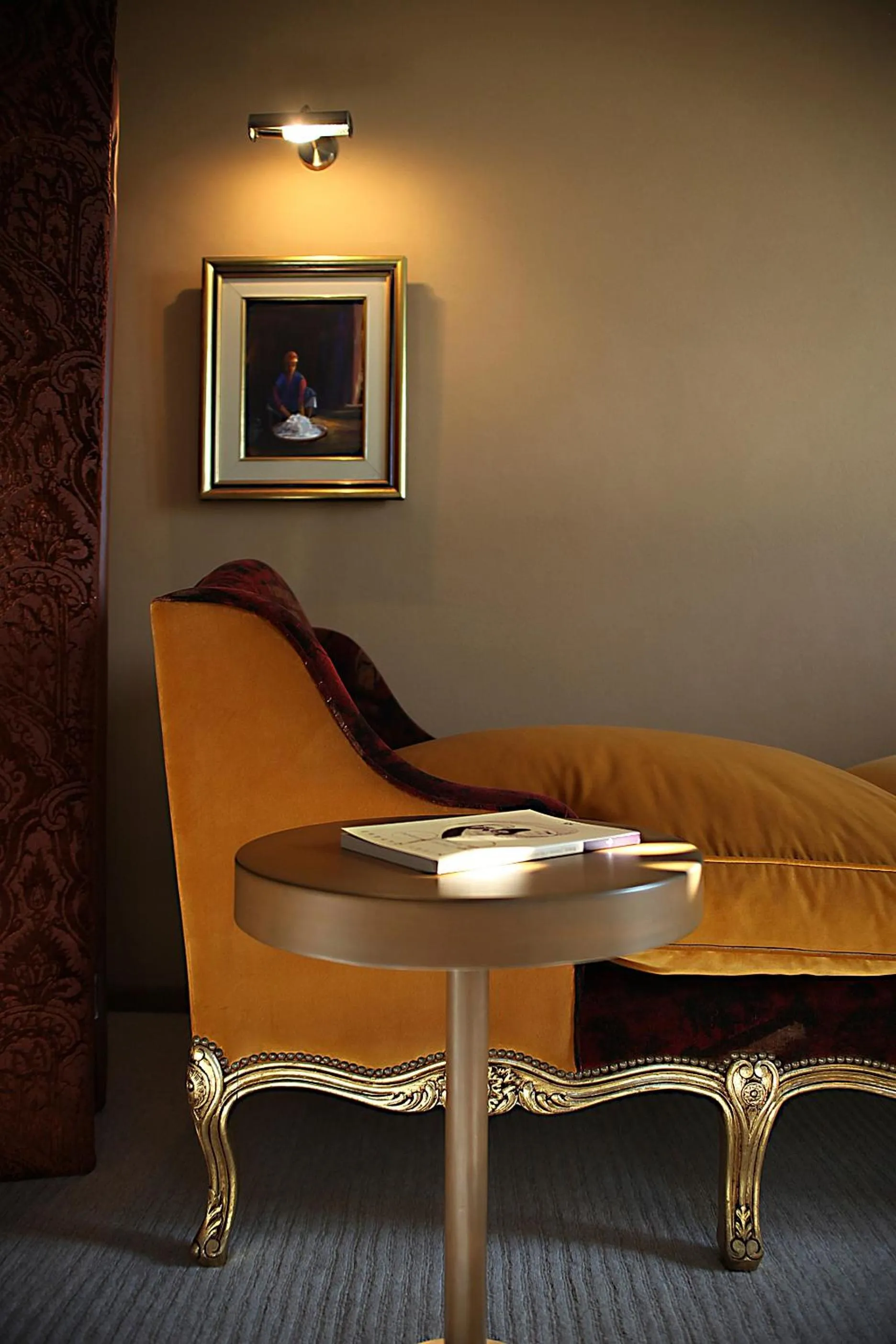 Decorative detail in L'Alcazar