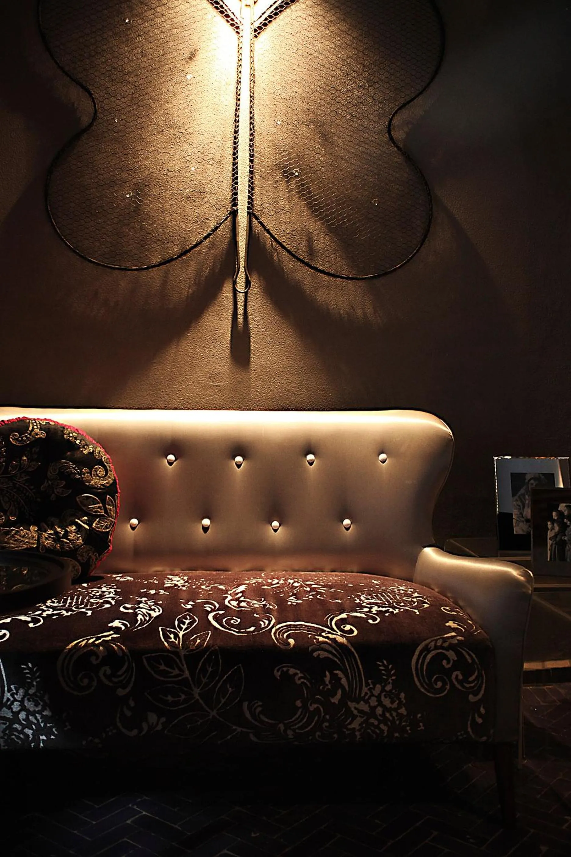 Living room, Bed in L'Alcazar