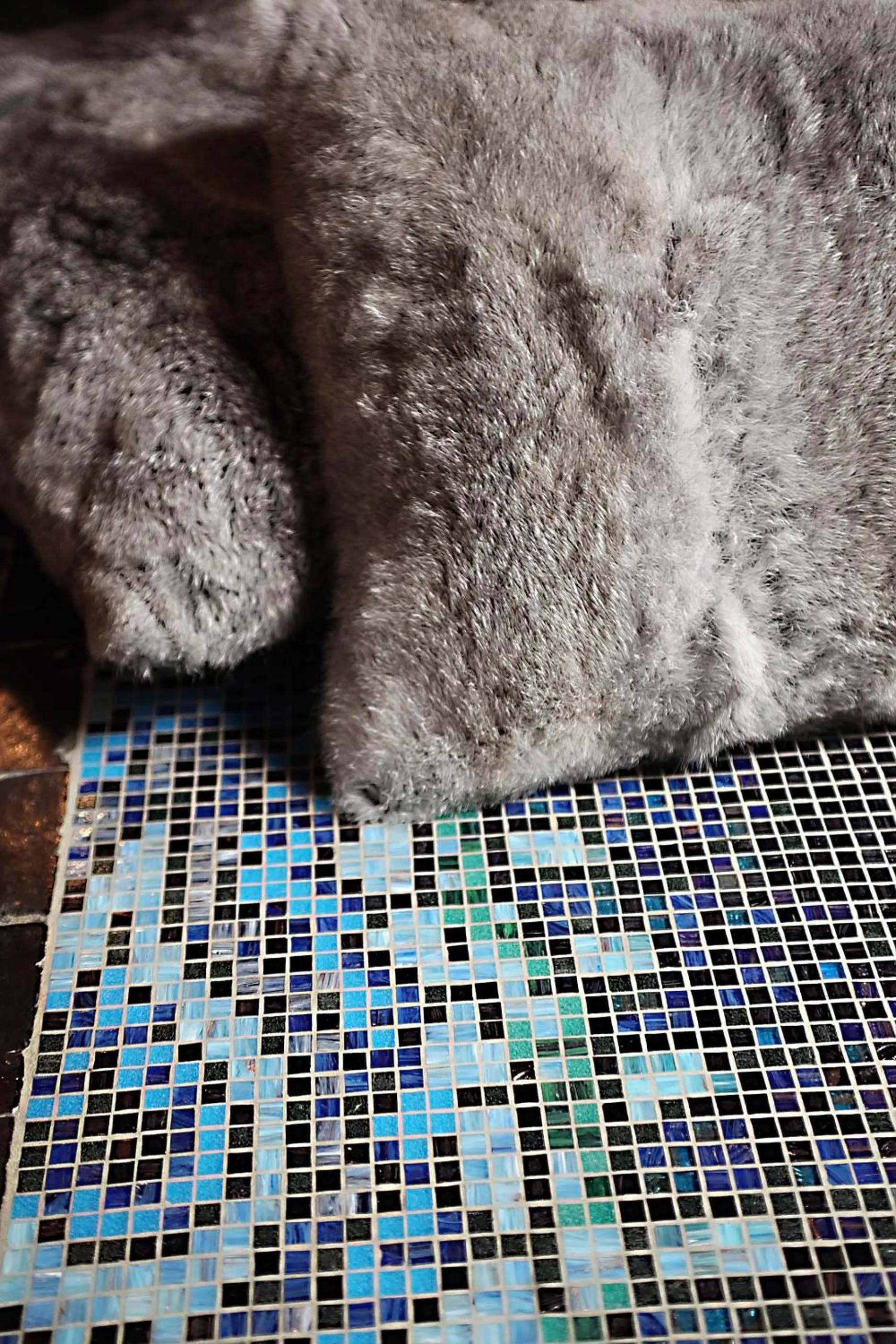 Decorative detail in L'Alcazar