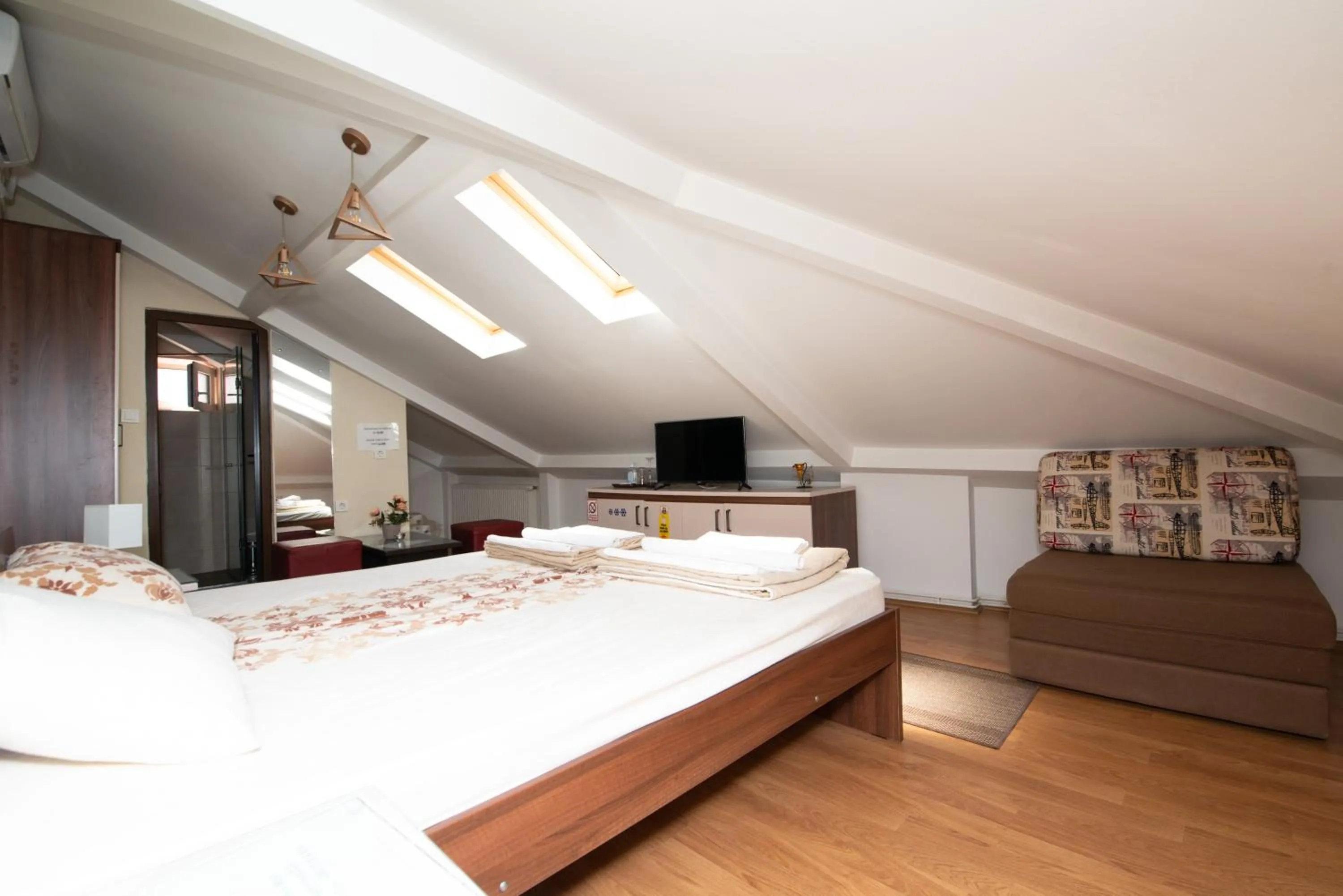 Bed in Stone Bridge Apartments