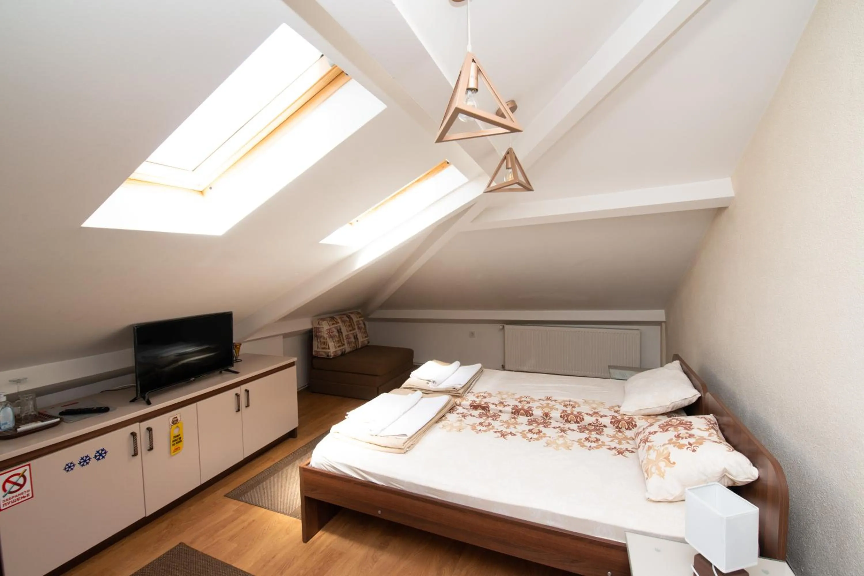 Bed in Stone Bridge Apartments