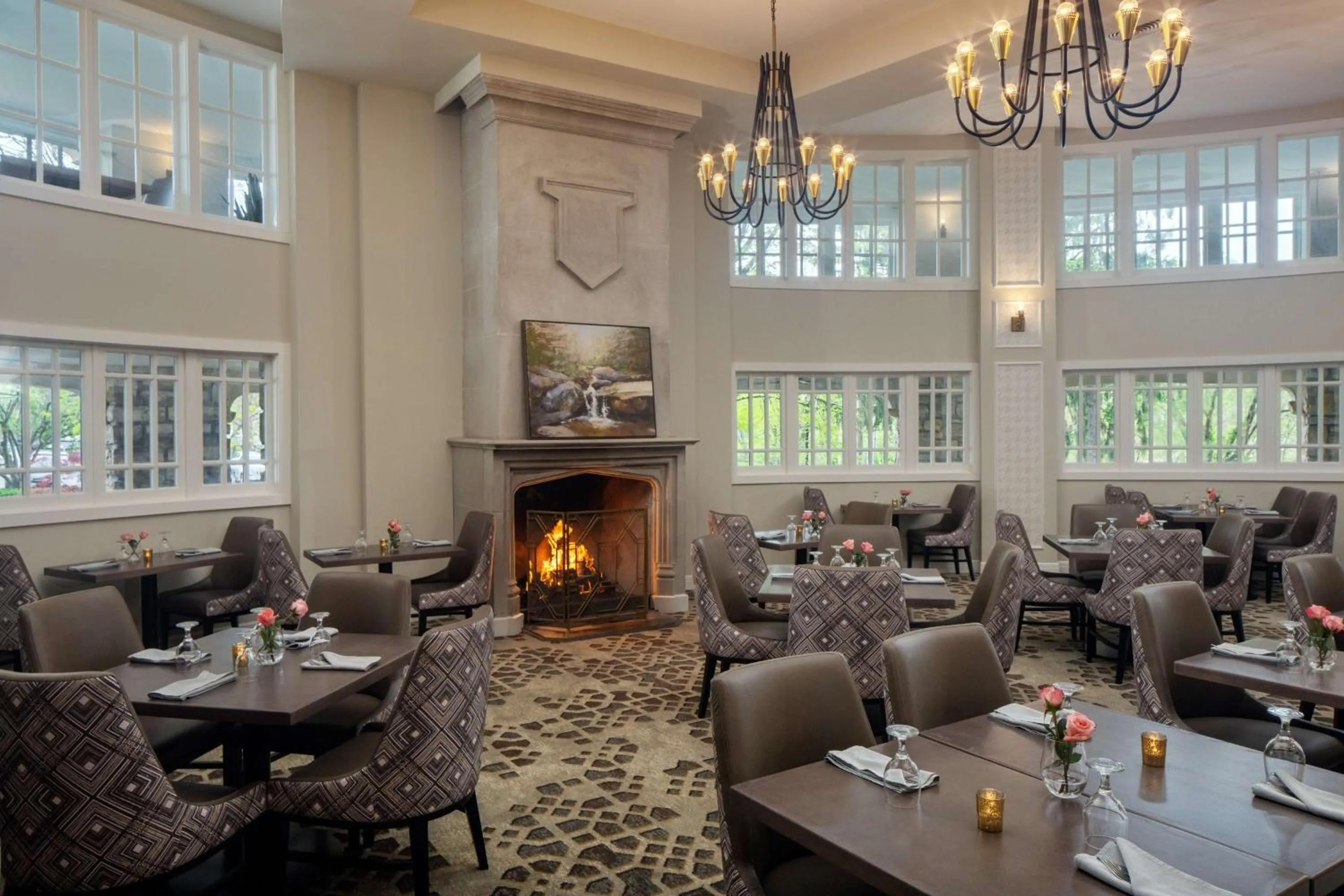 Restaurant/places to eat in The Elms Hotel & Spa, a Destination by Hyatt Hotel