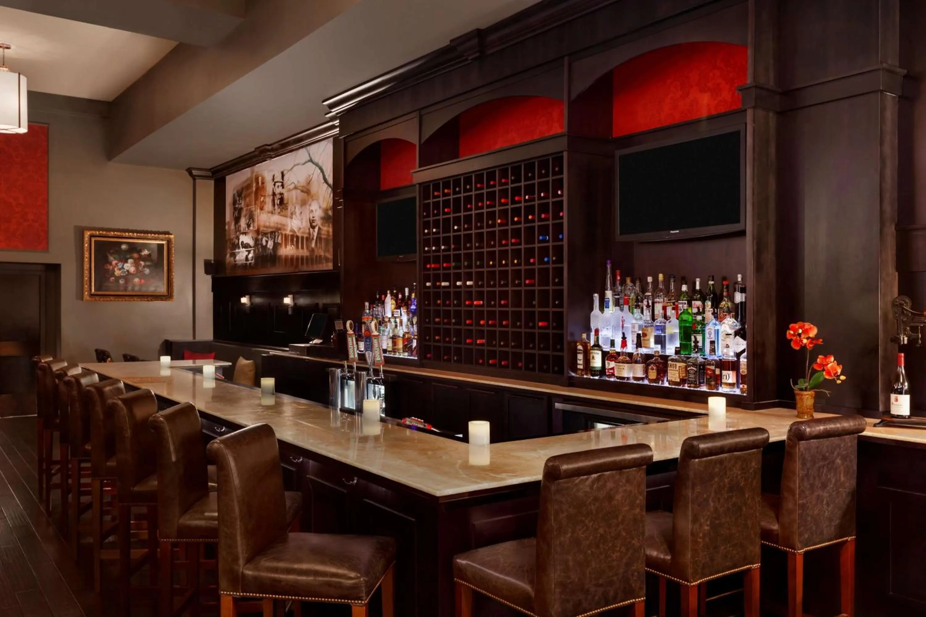 Restaurant/places to eat in The Elms Hotel & Spa, a Destination by Hyatt Hotel