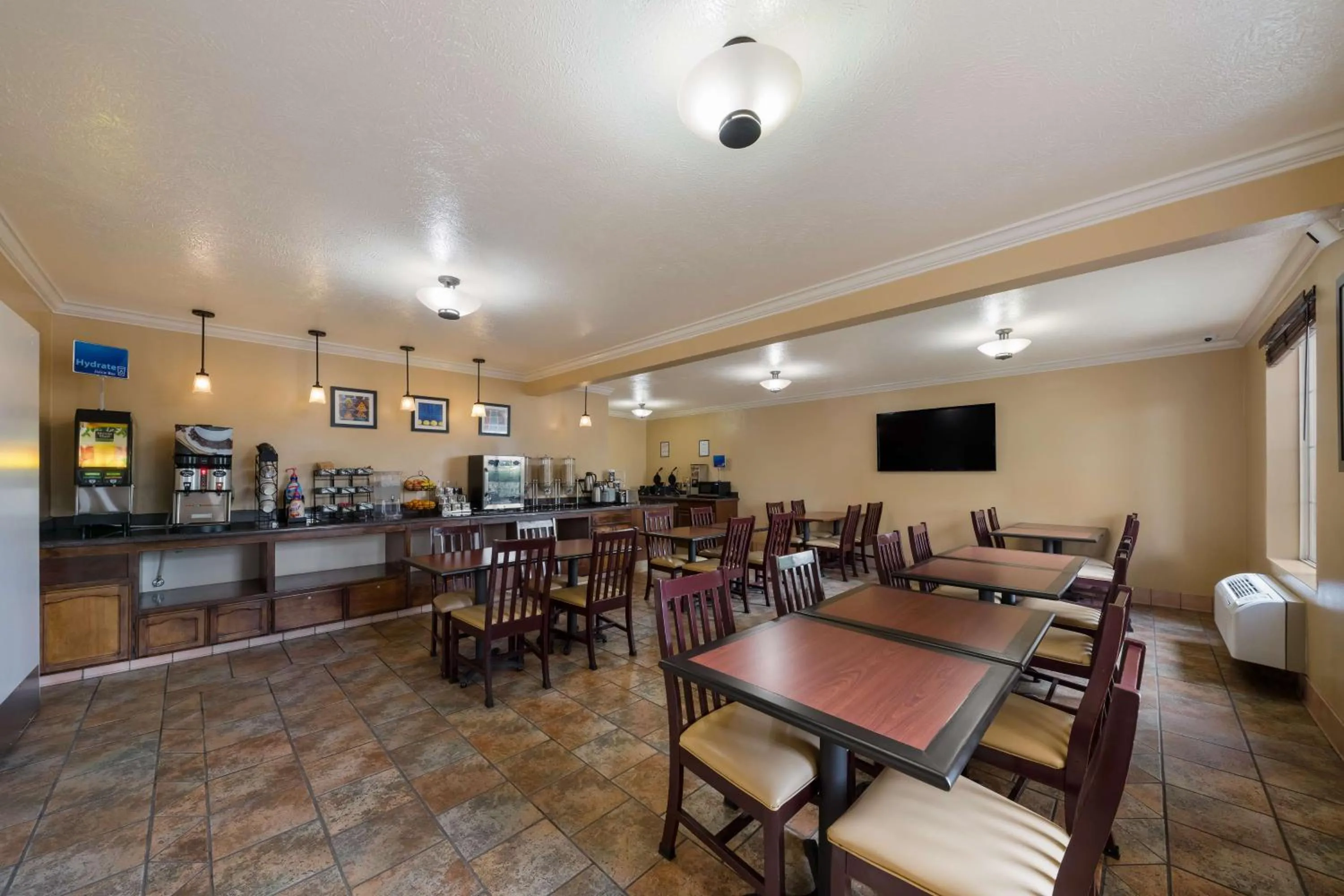Breakfast in Best Western Salinas Valley Inn & Suites