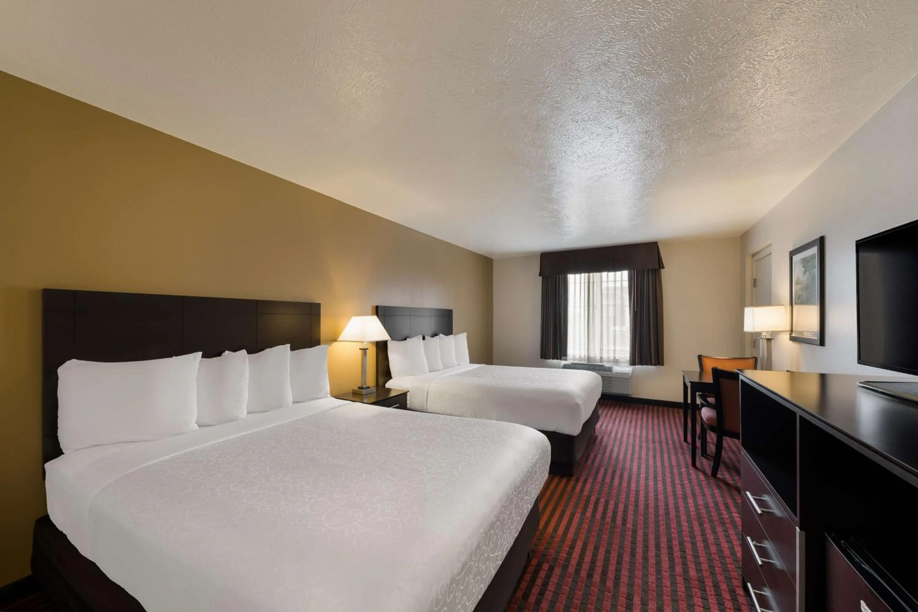 Bedroom, Bed in Best Western Salinas Valley Inn & Suites