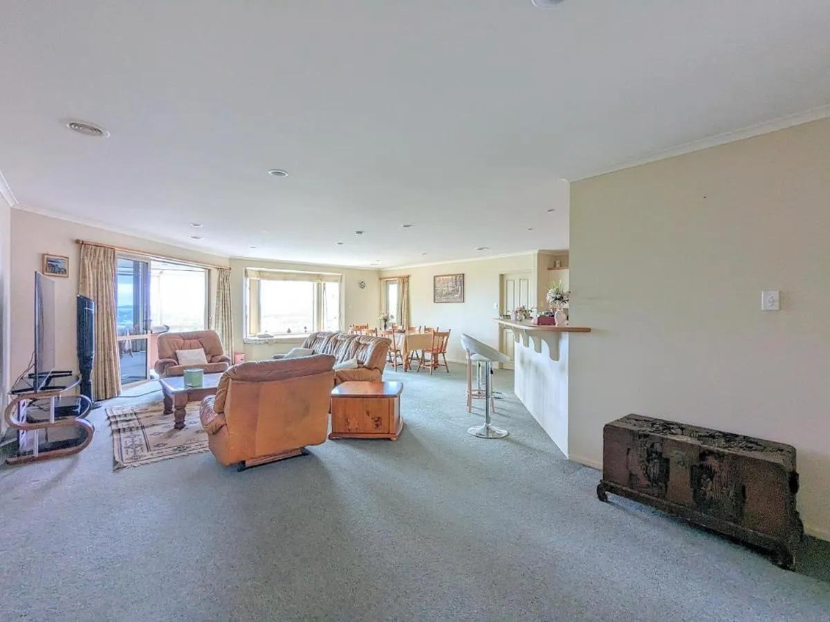 Villa with Garden View in Birchwood Spa Motel