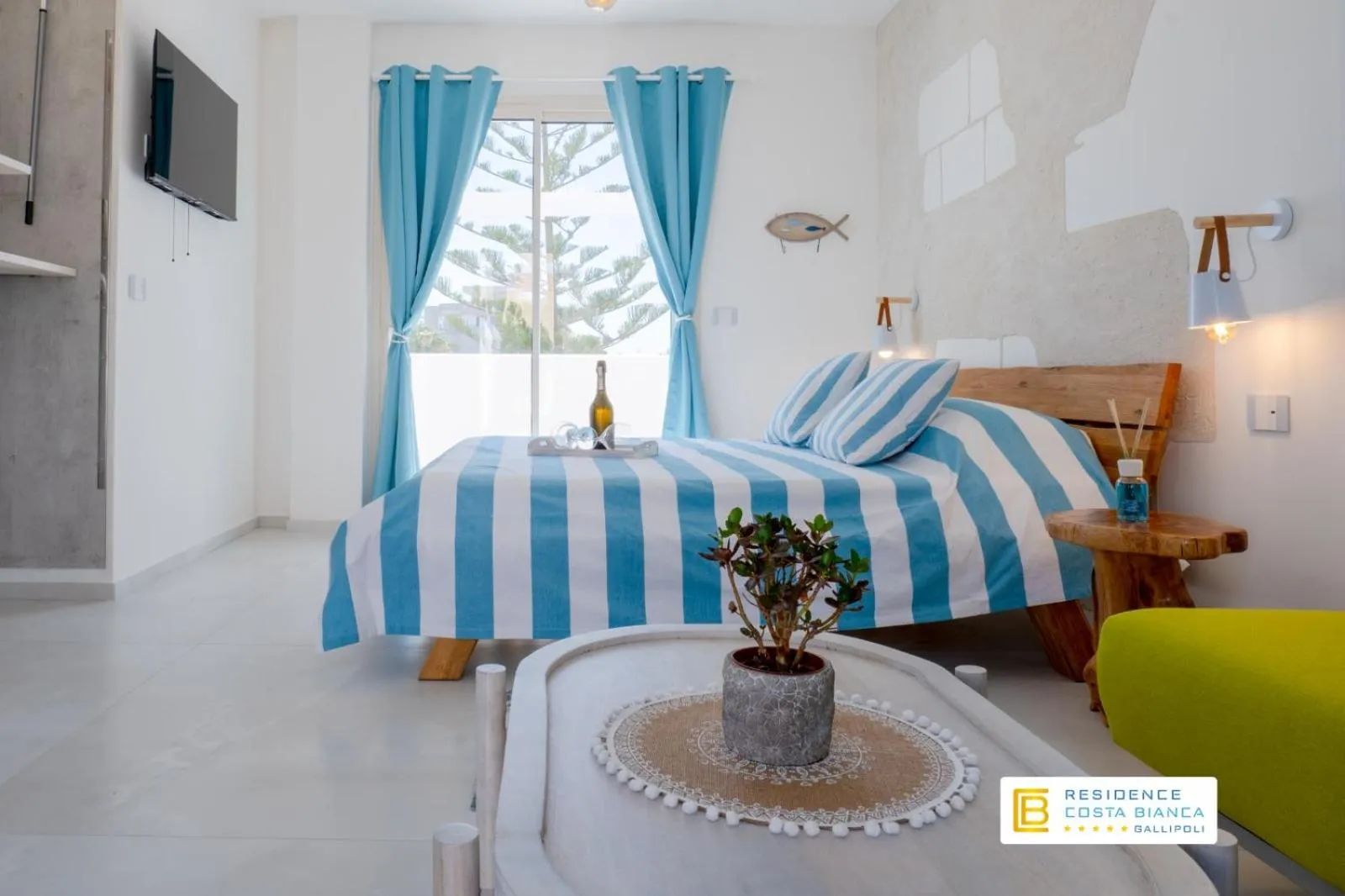 Bed in Residence Costa Bianca