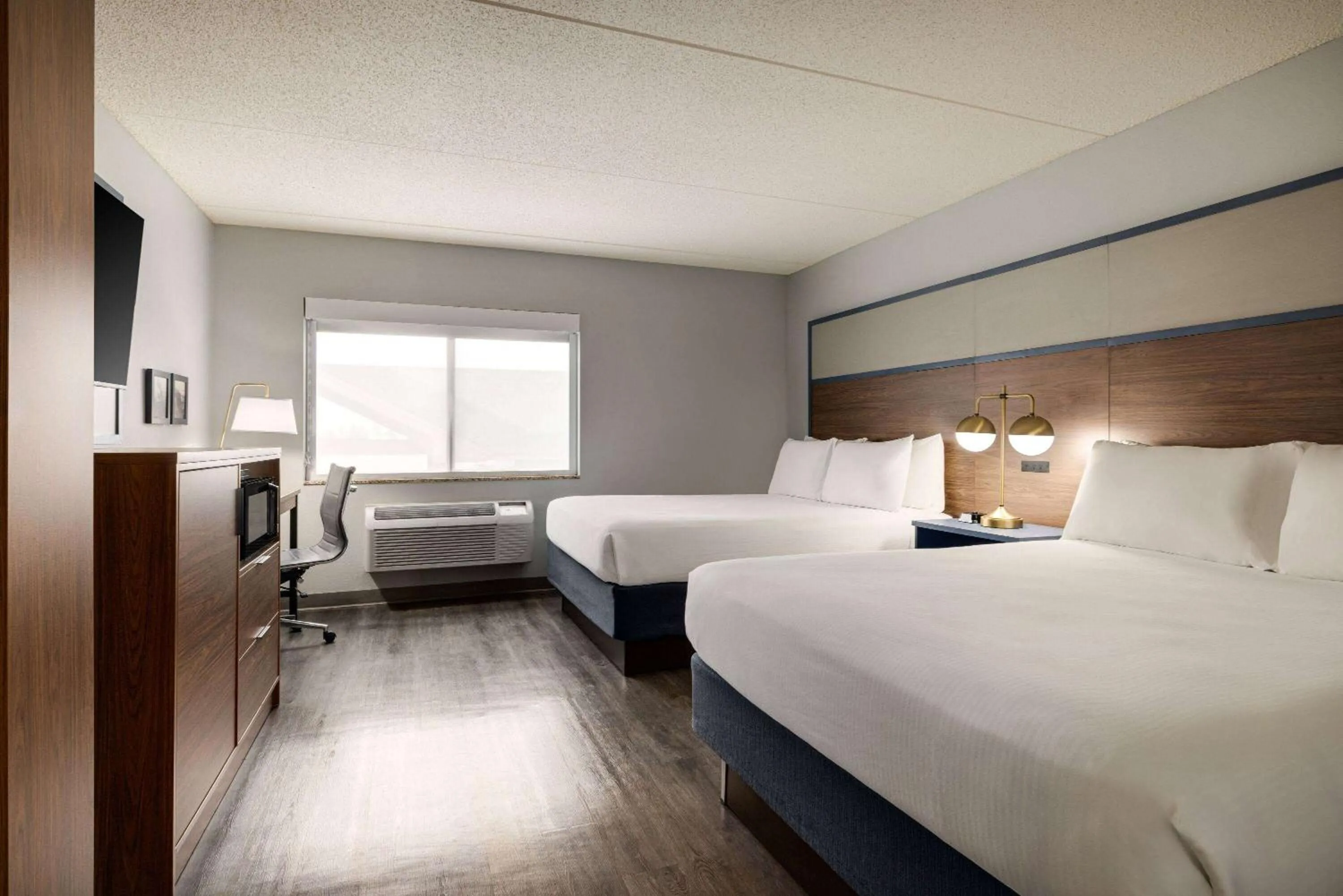 Photo of the whole room, Bed in AmericInn by Wyndham Lincoln South