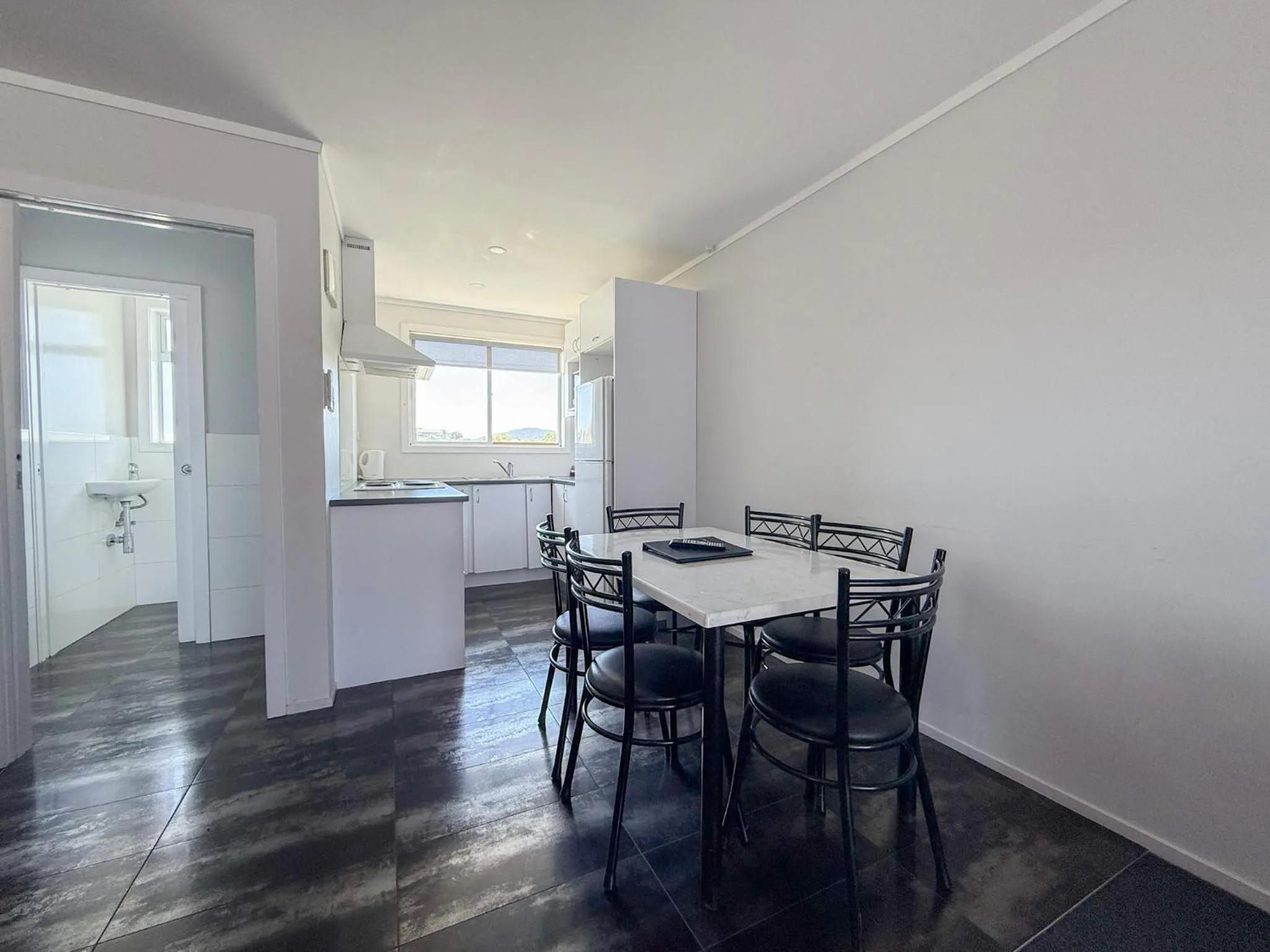 Kitchen or kitchenette in ASURE Cleveland Rotorua