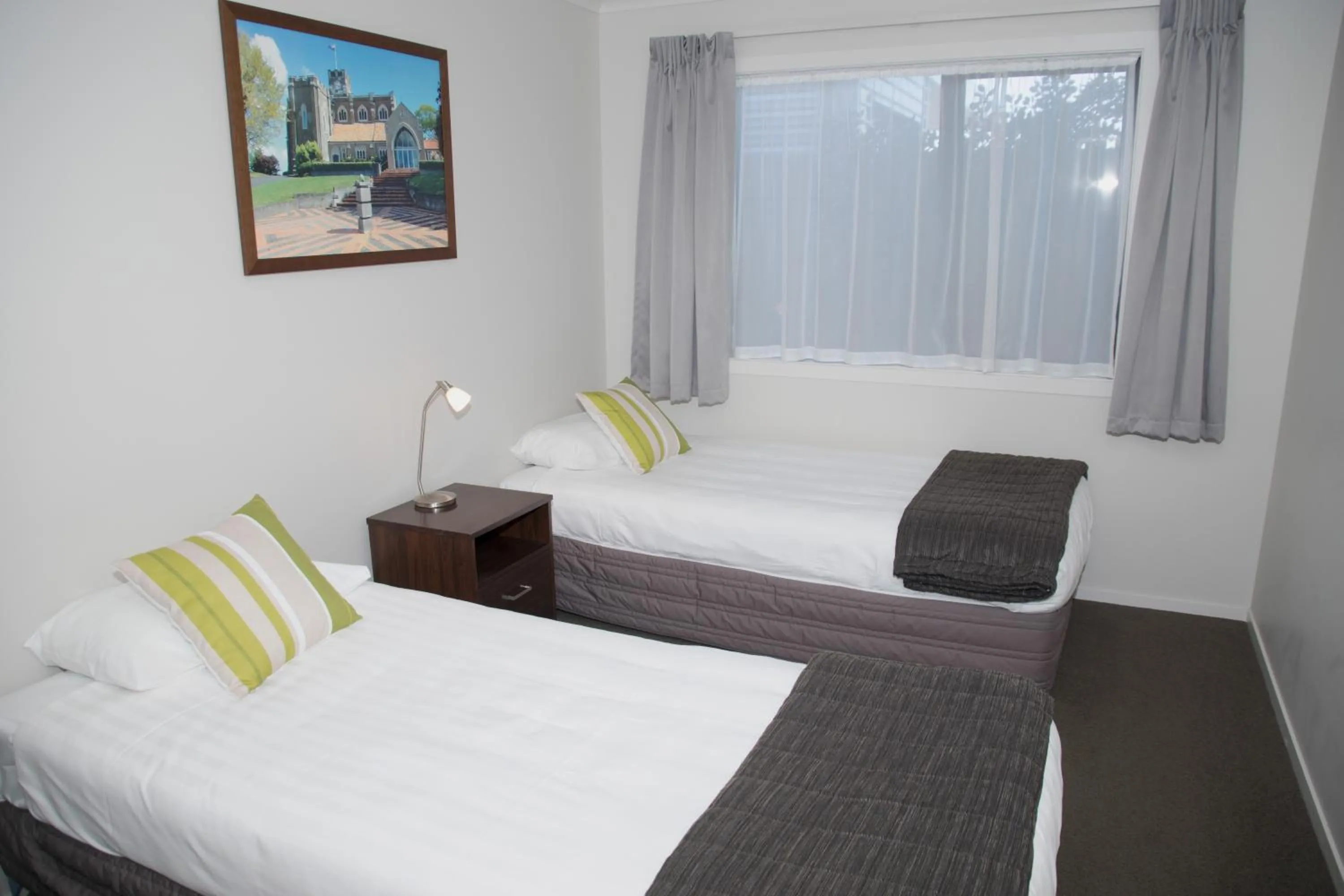 Bed in Arena Court Motel