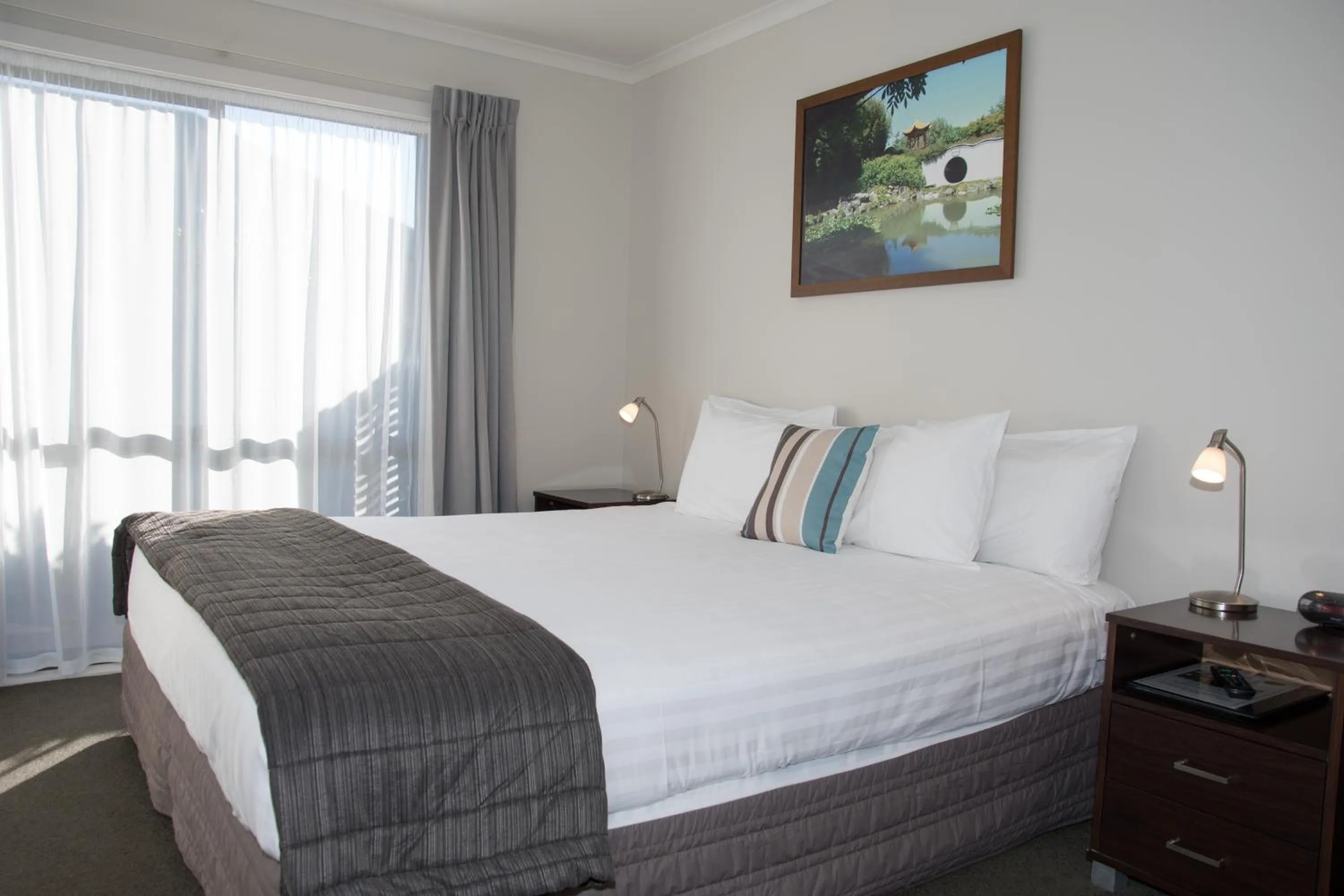 Bed in Arena Court Motel