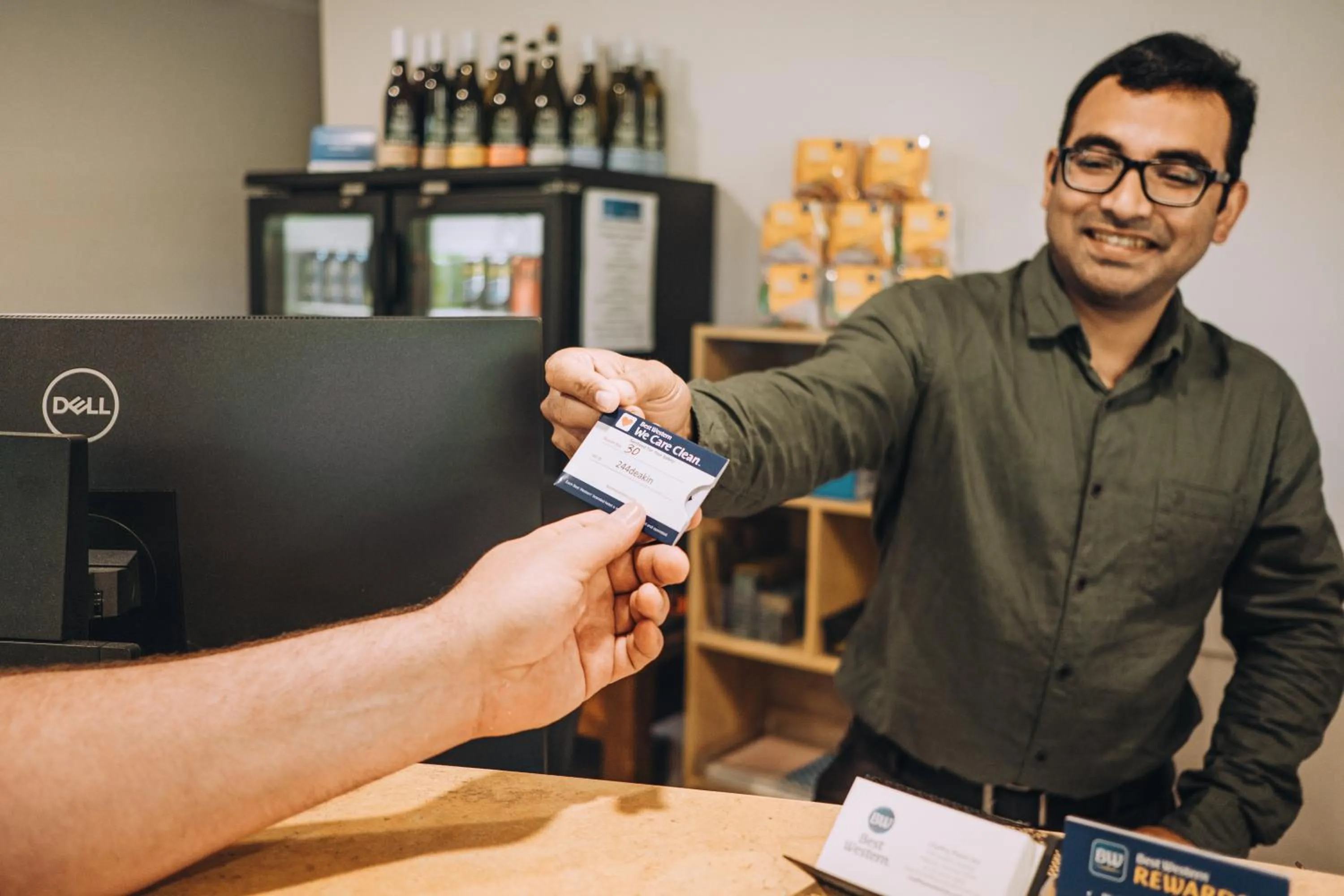 Text overlay in Best Western Chaffey Motor Inn