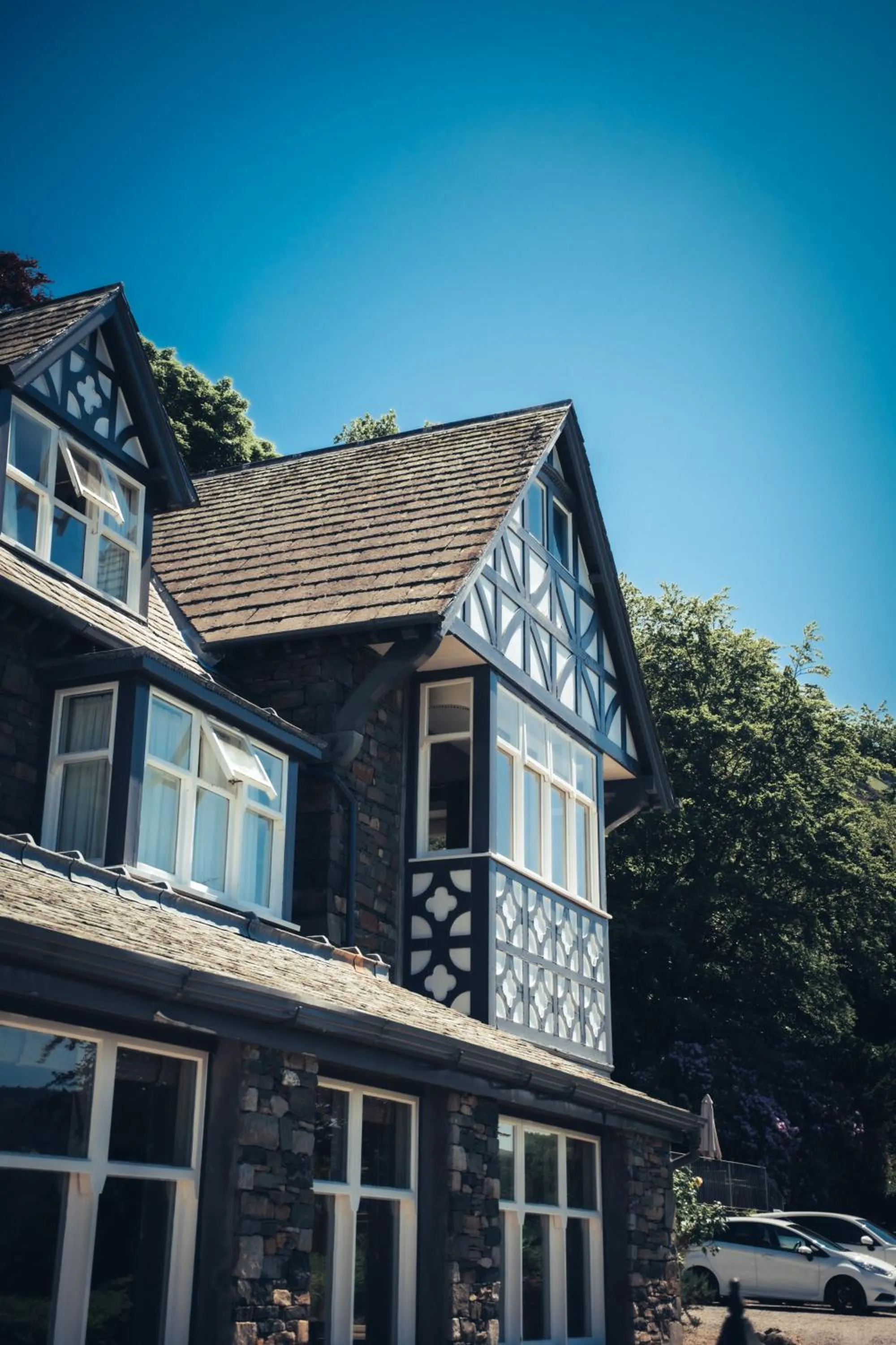 Property building in Ravenstone Manor