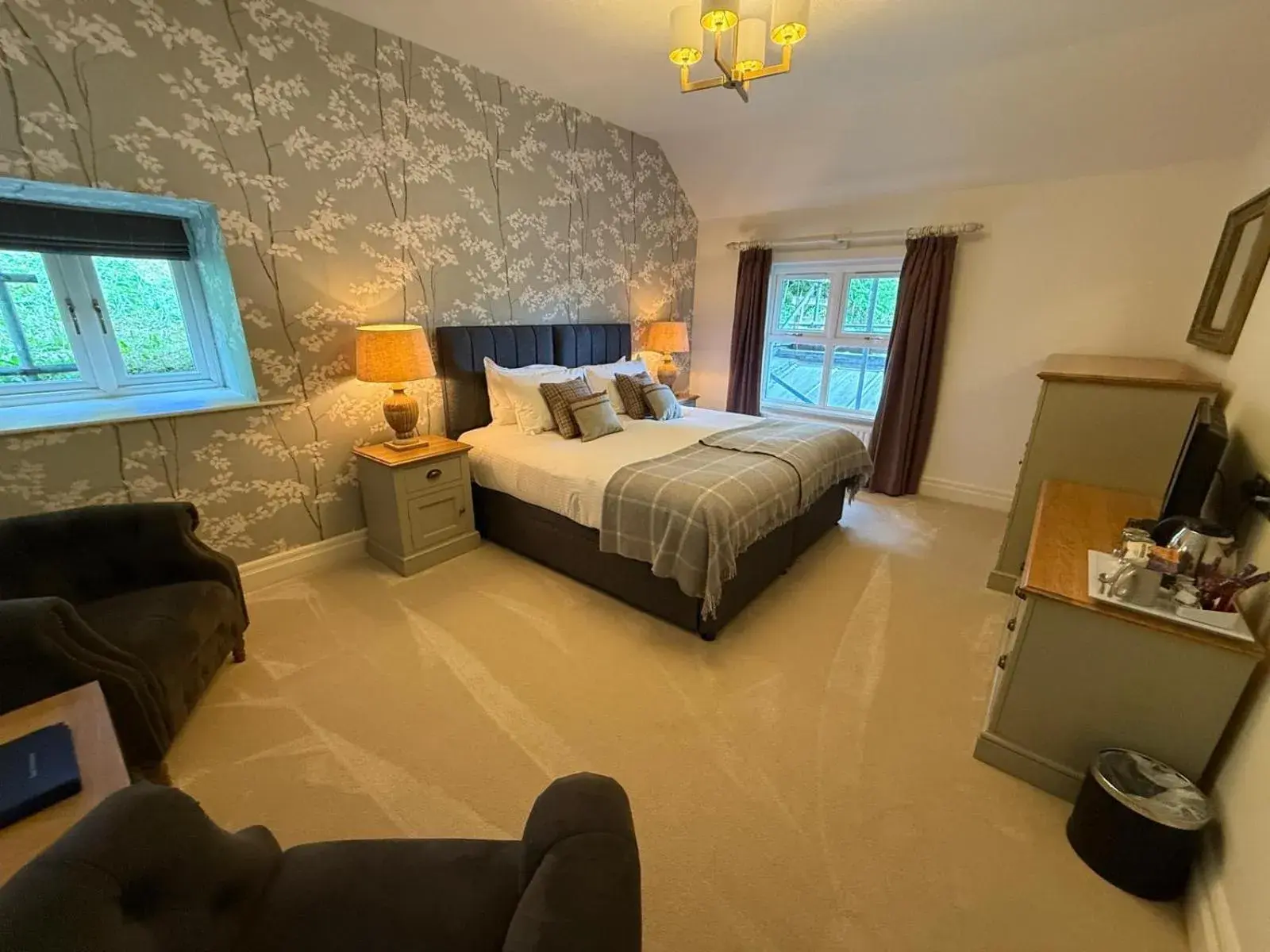 Superior Double or Twin Room in Ravenstone Manor Superior Double or Twin Room in Ravenstone Manor