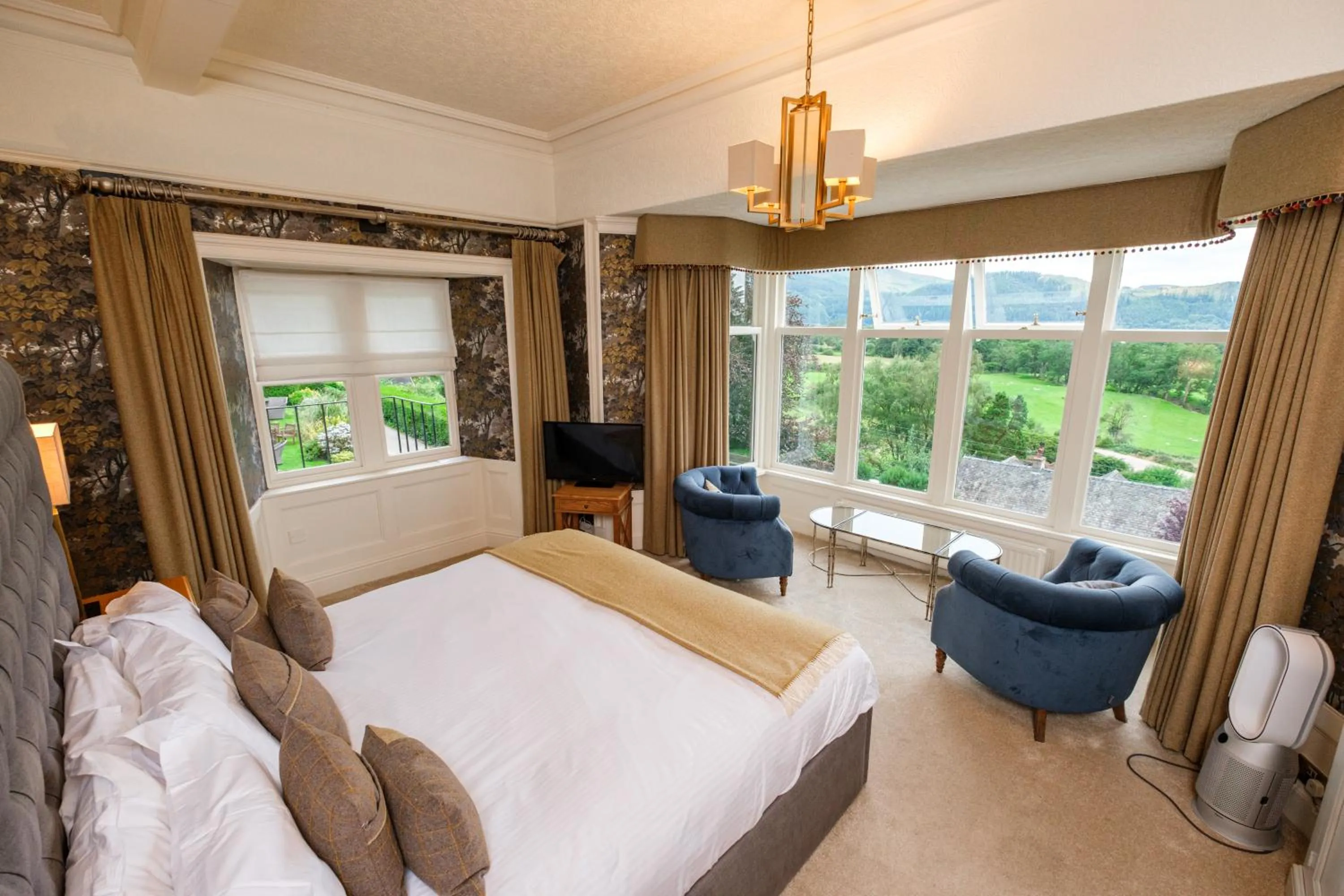 Bed in Ravenstone Manor