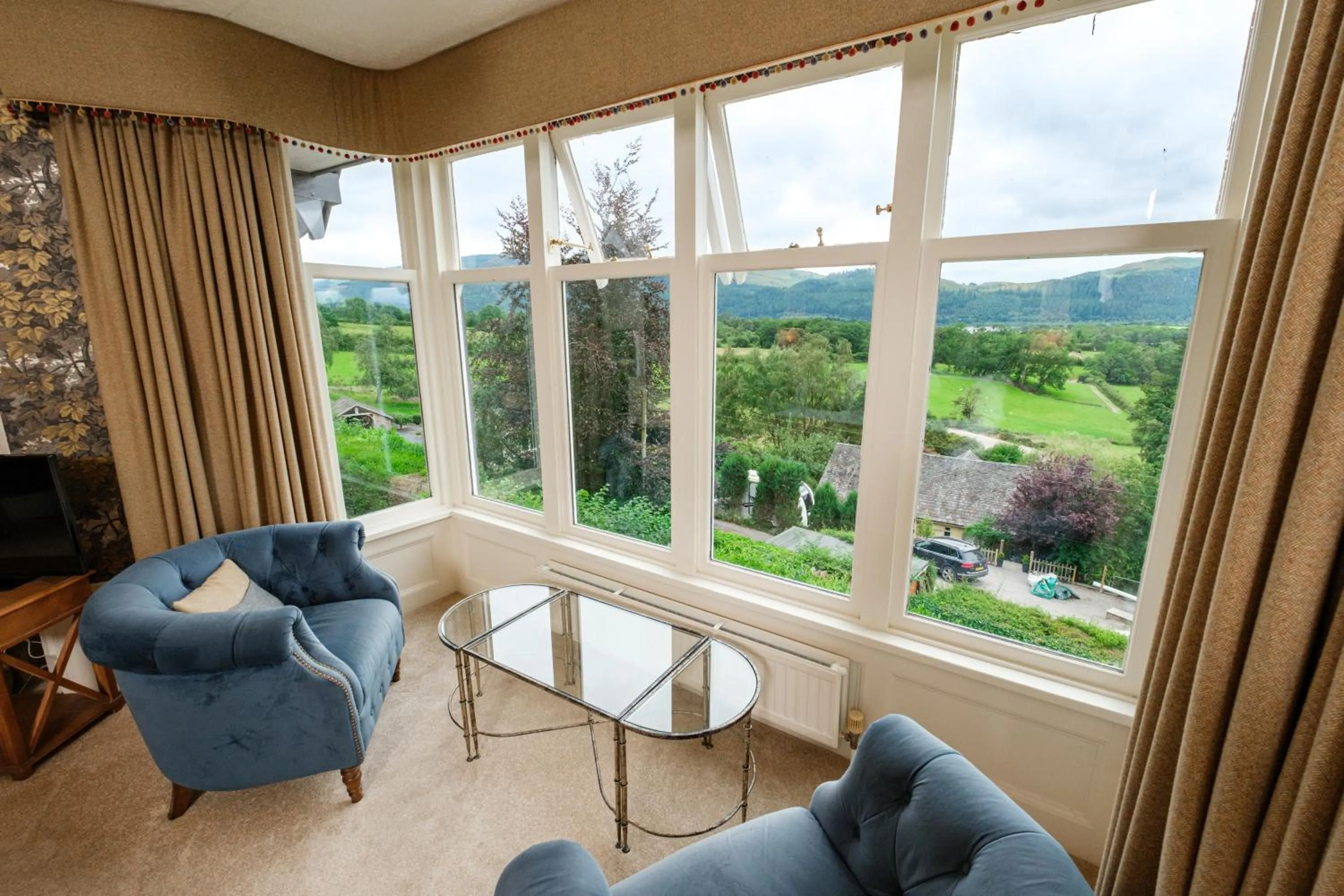 Natural landscape in Ravenstone Manor