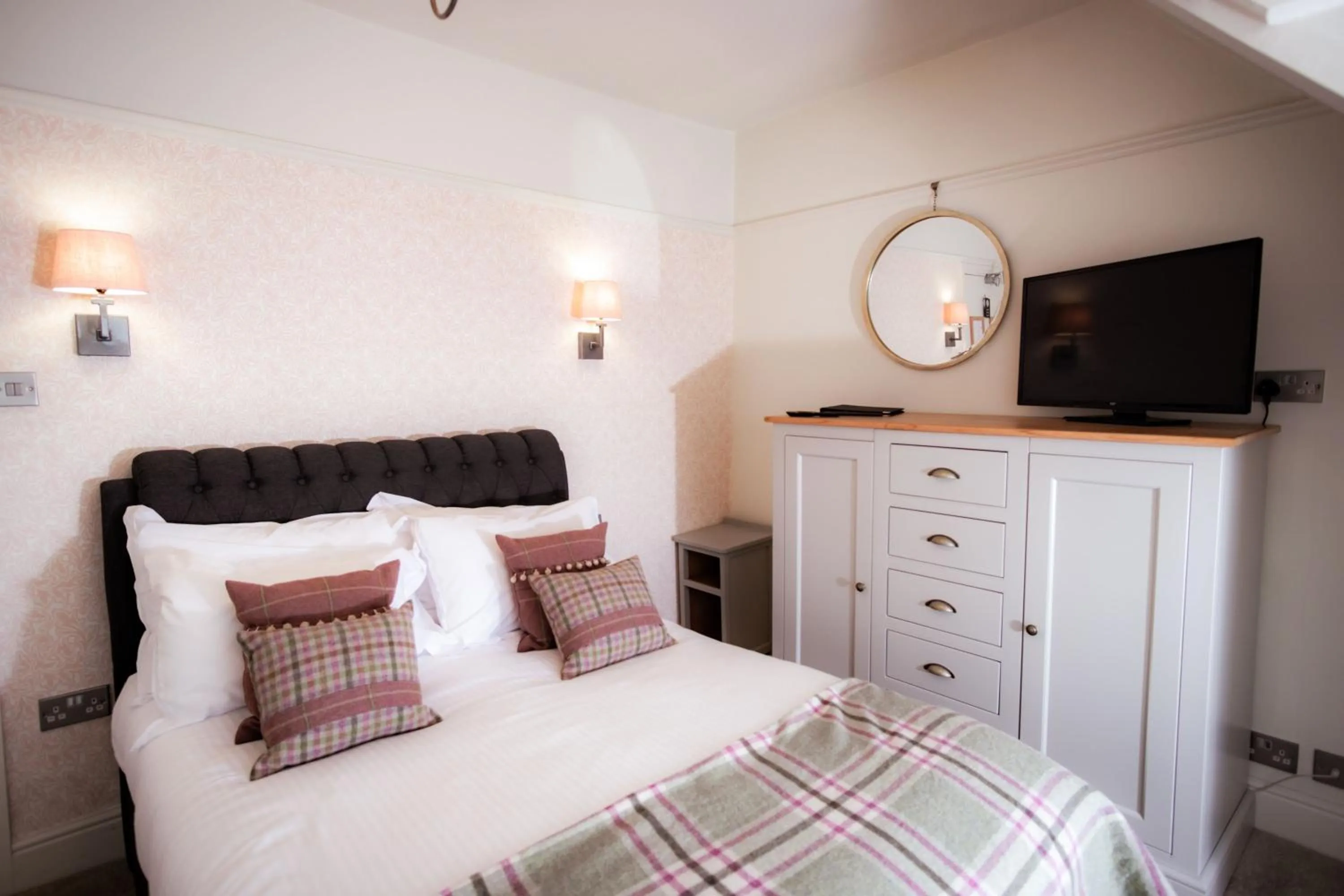 Bed in Ravenstone Manor