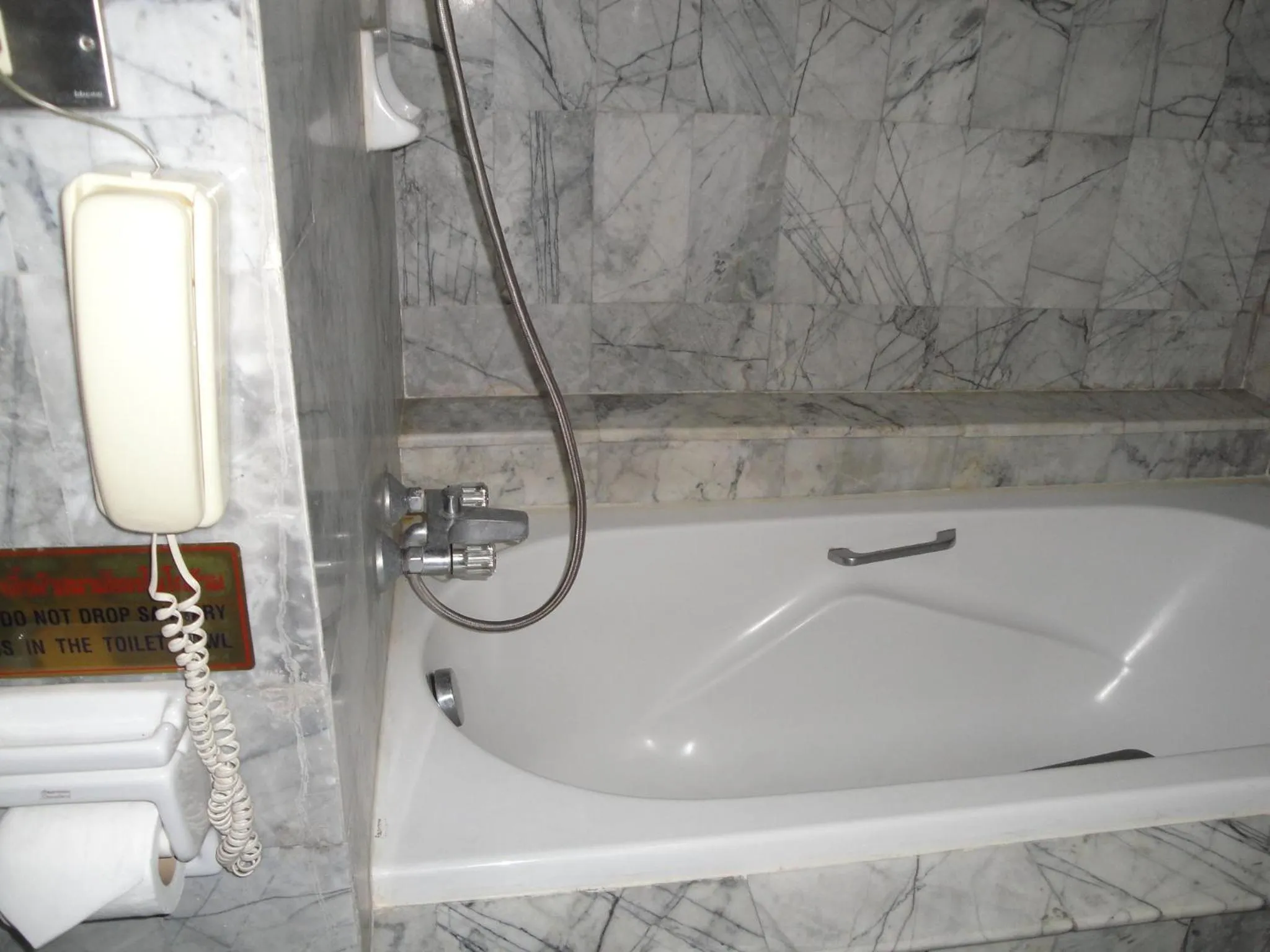 Bathroom in Interchange Tower Serviced Apartment - SHA Extra Plus