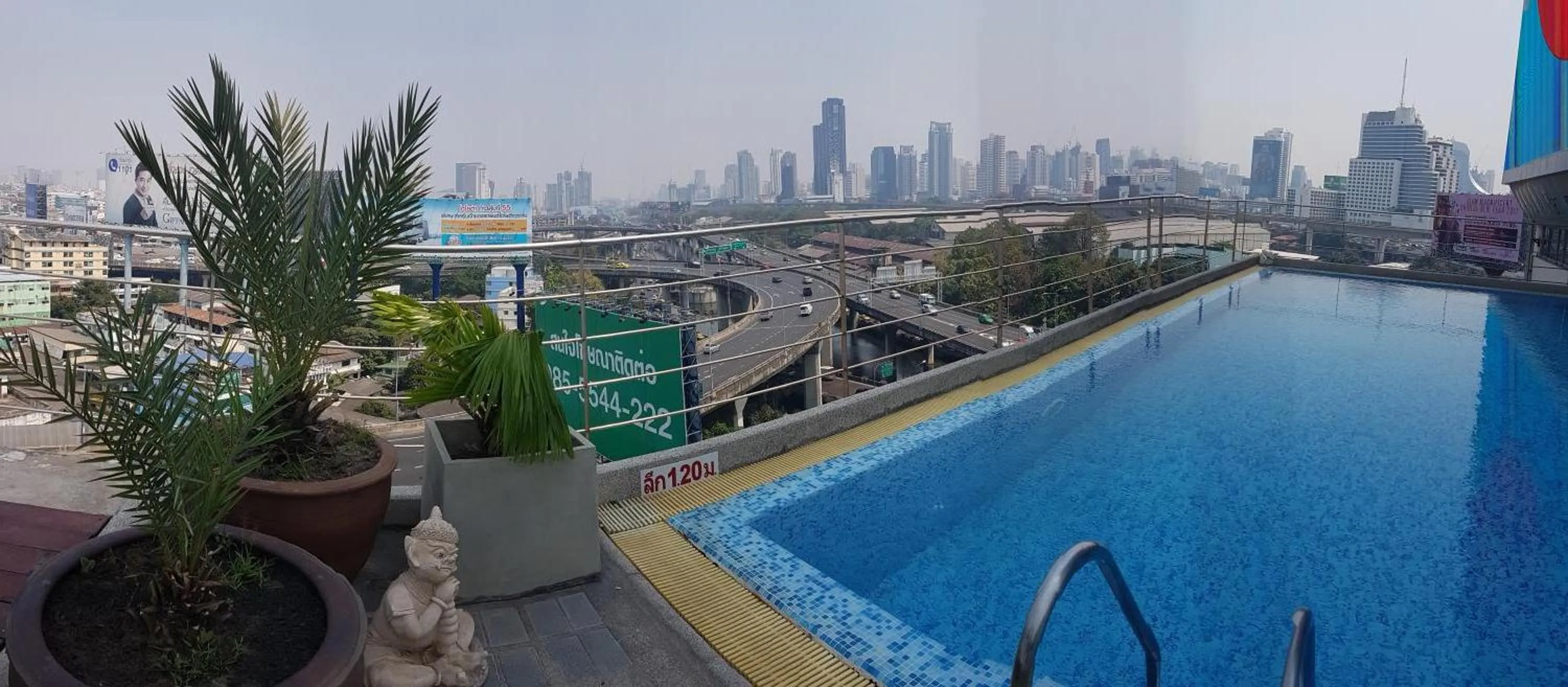 Day in Interchange Tower Serviced Apartment - SHA Extra Plus