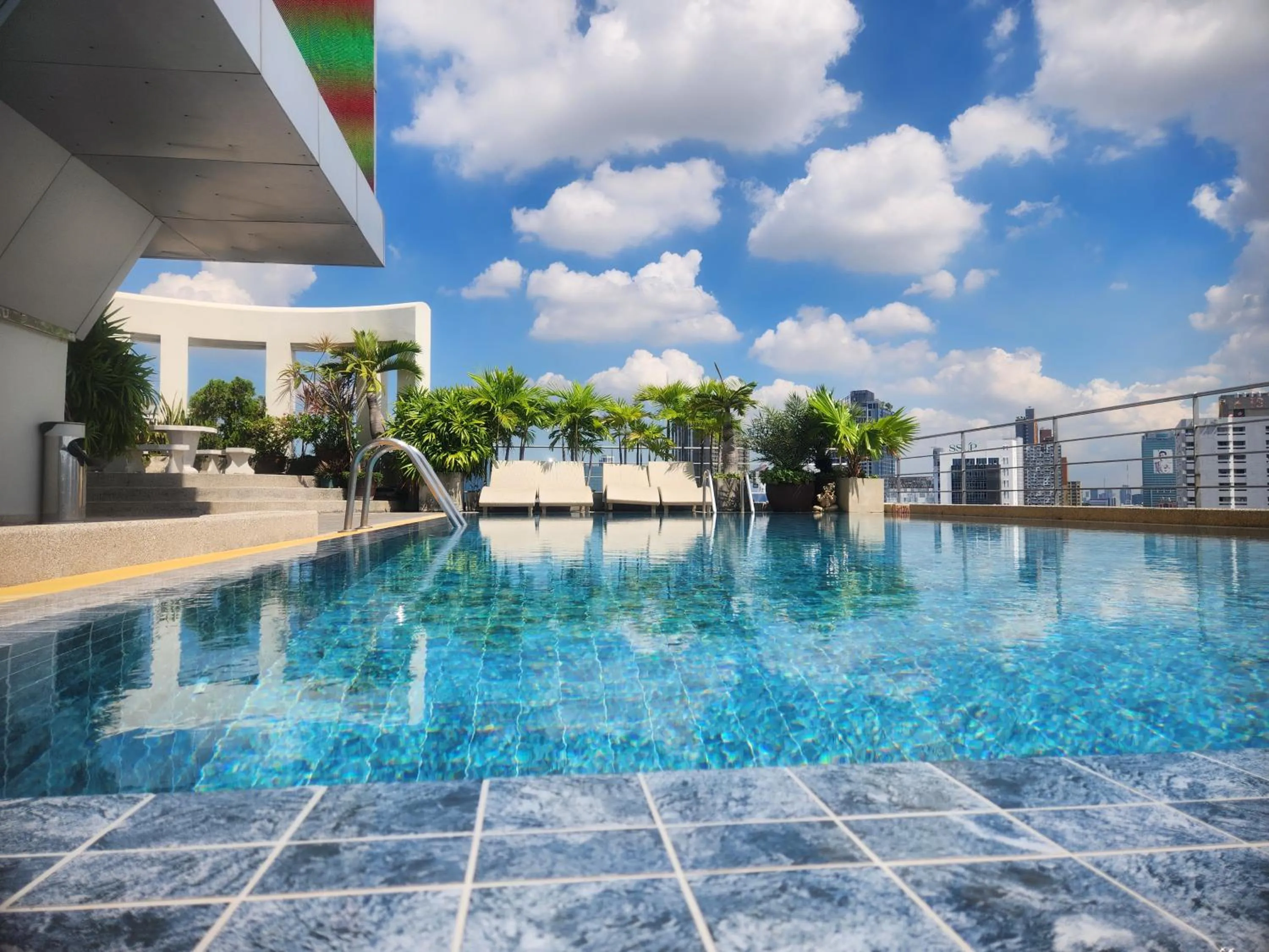 Swimming pool in Interchange Tower Serviced Apartment - SHA Extra Plus