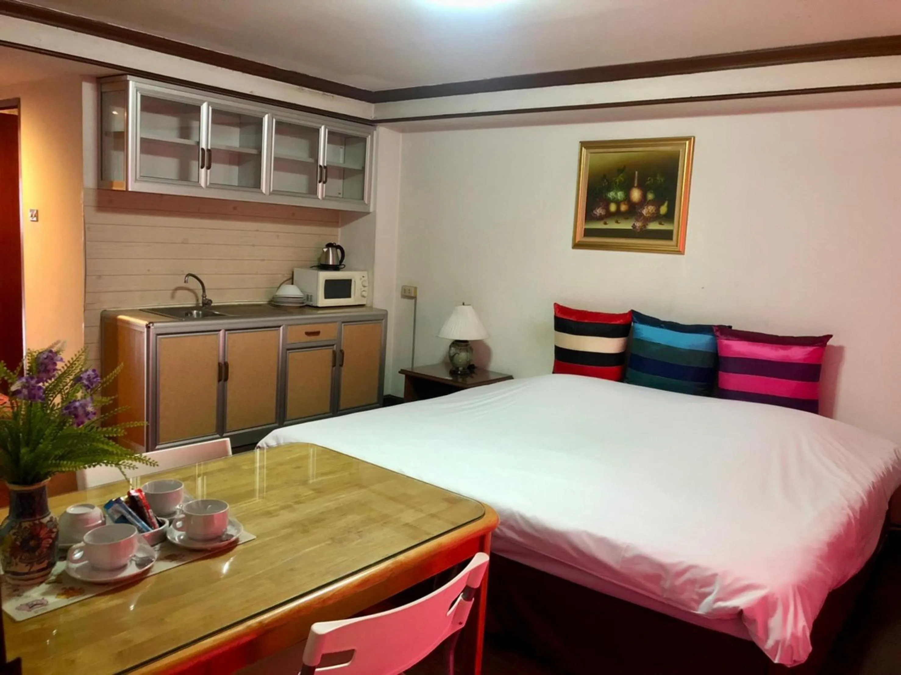 Bed in Interchange Tower Serviced Apartment - SHA Extra Plus