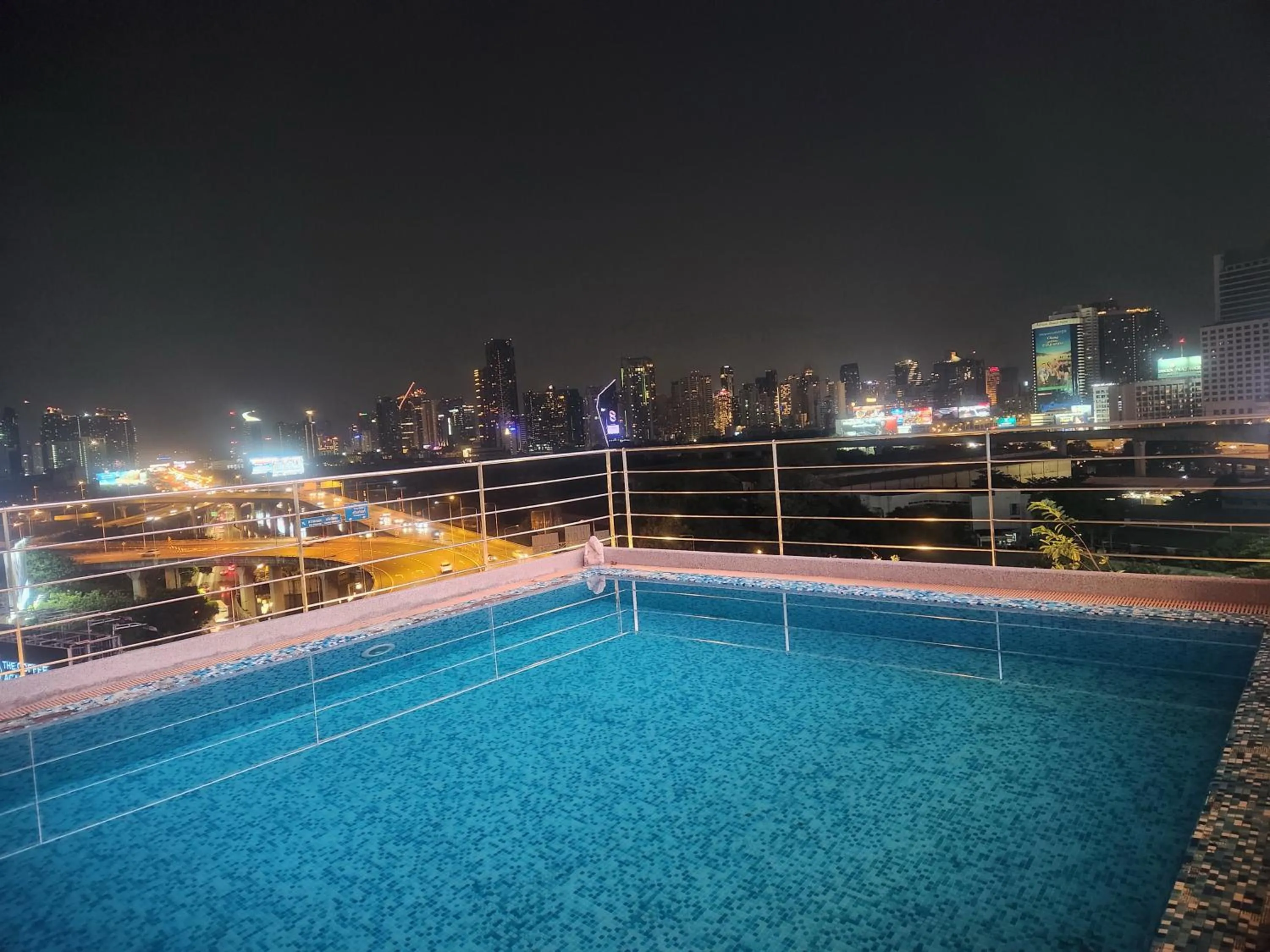 Swimming pool in Interchange Tower Serviced Apartment - SHA Extra Plus