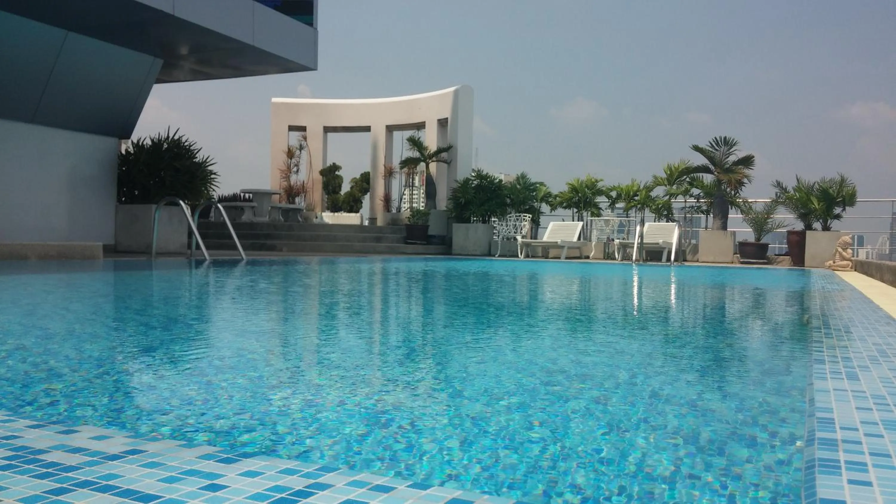 Day in Interchange Tower Serviced Apartment - SHA Extra Plus