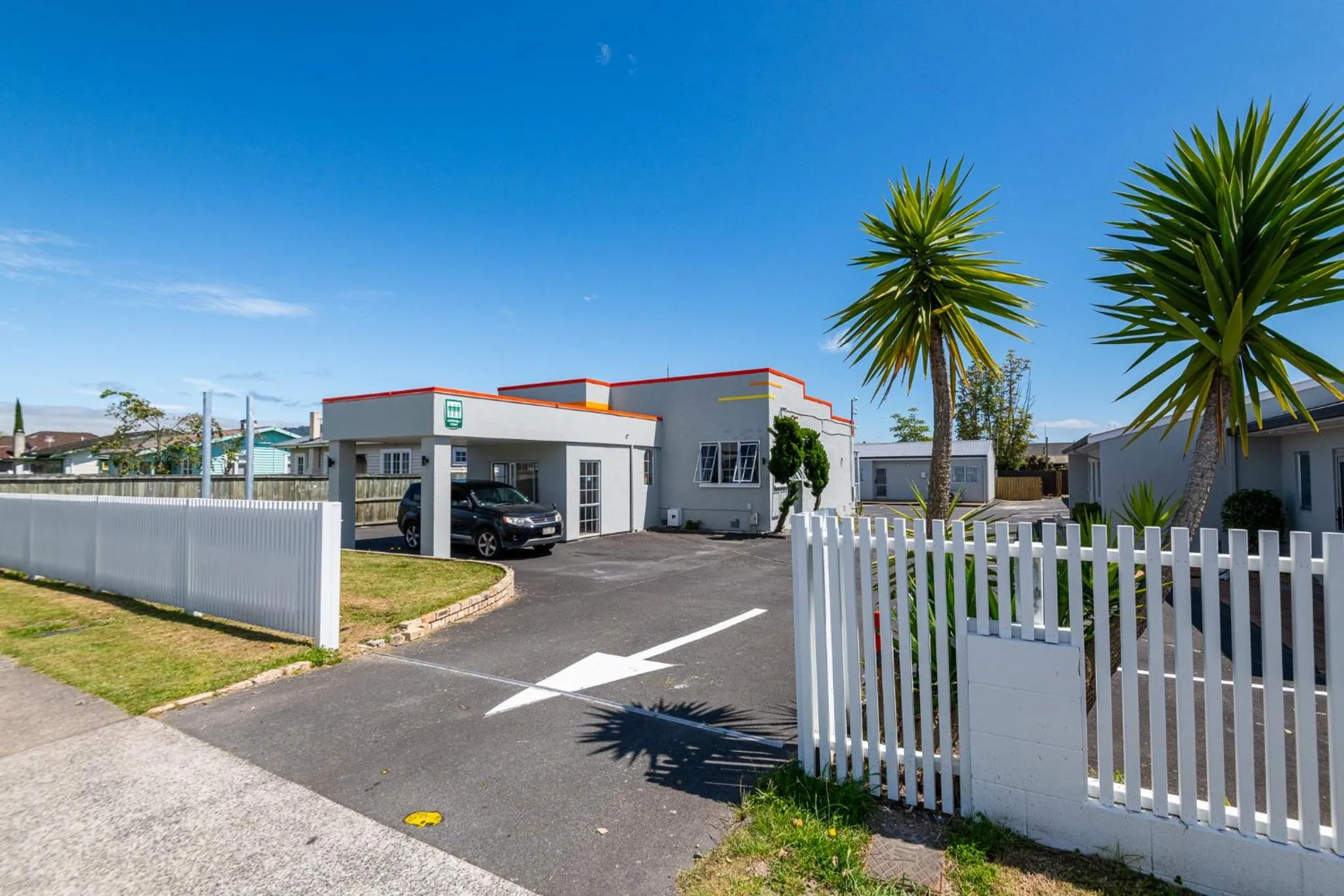 Aurora City Suites Motel