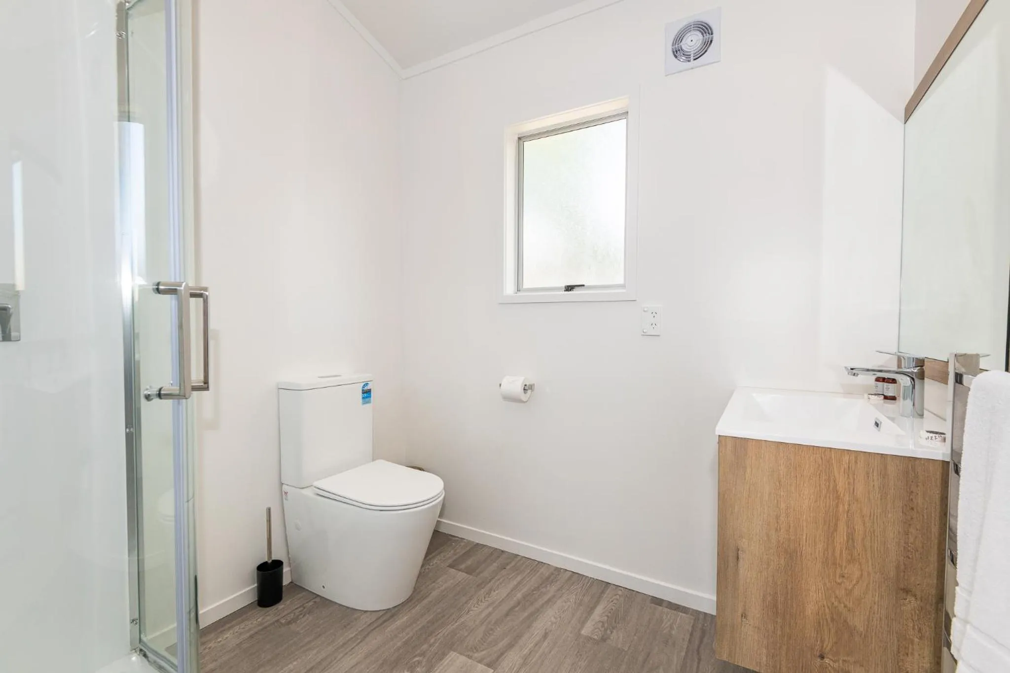 Aurora City Suites Motel