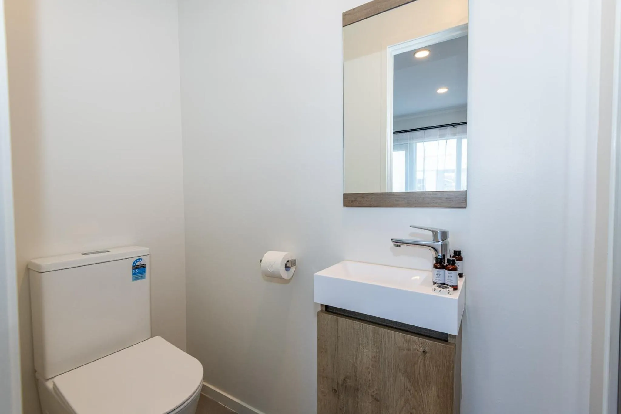 Aurora City Suites Motel