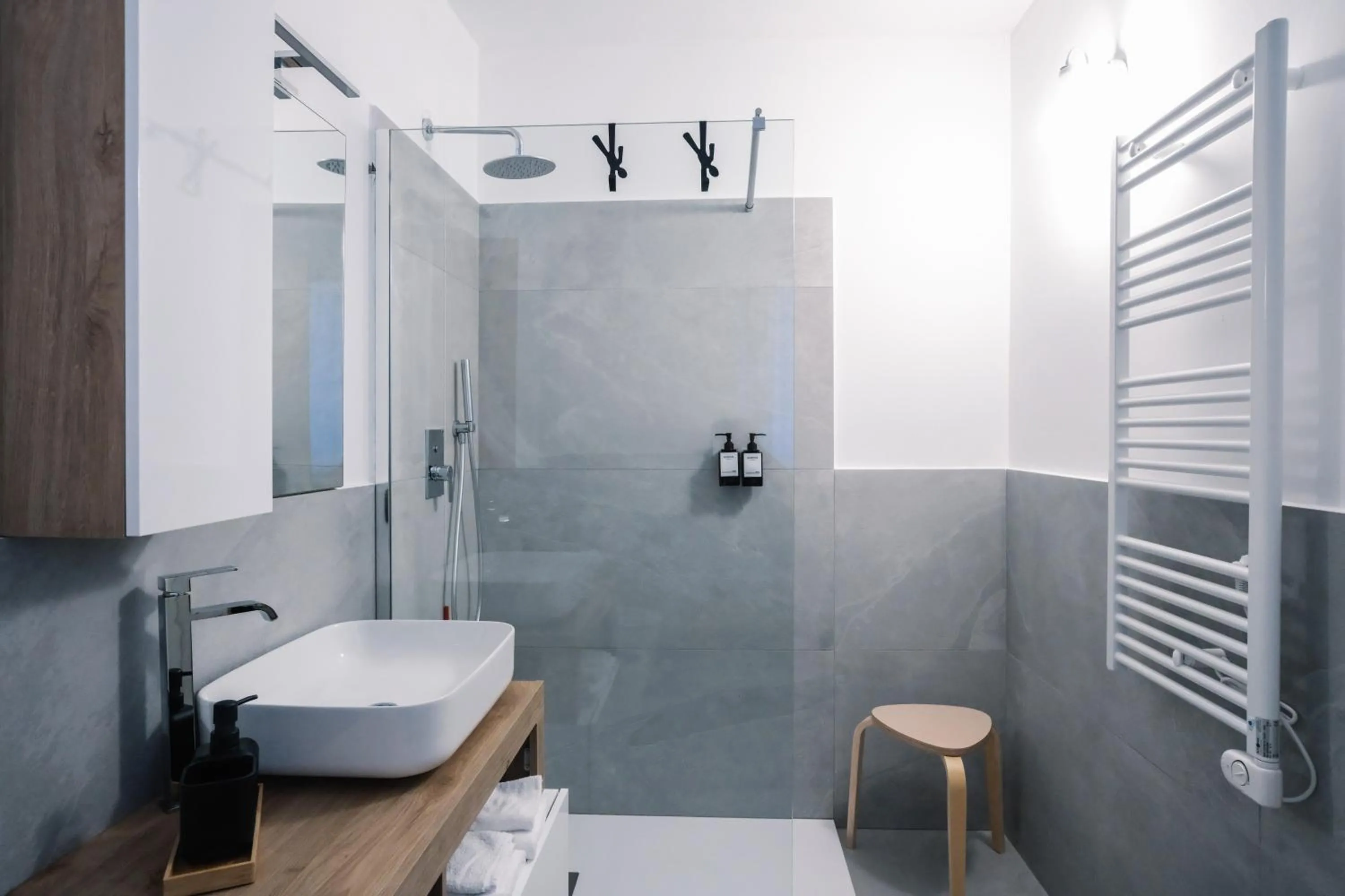 Shower in Flora Inn, Scotti's House - Due passi in centro