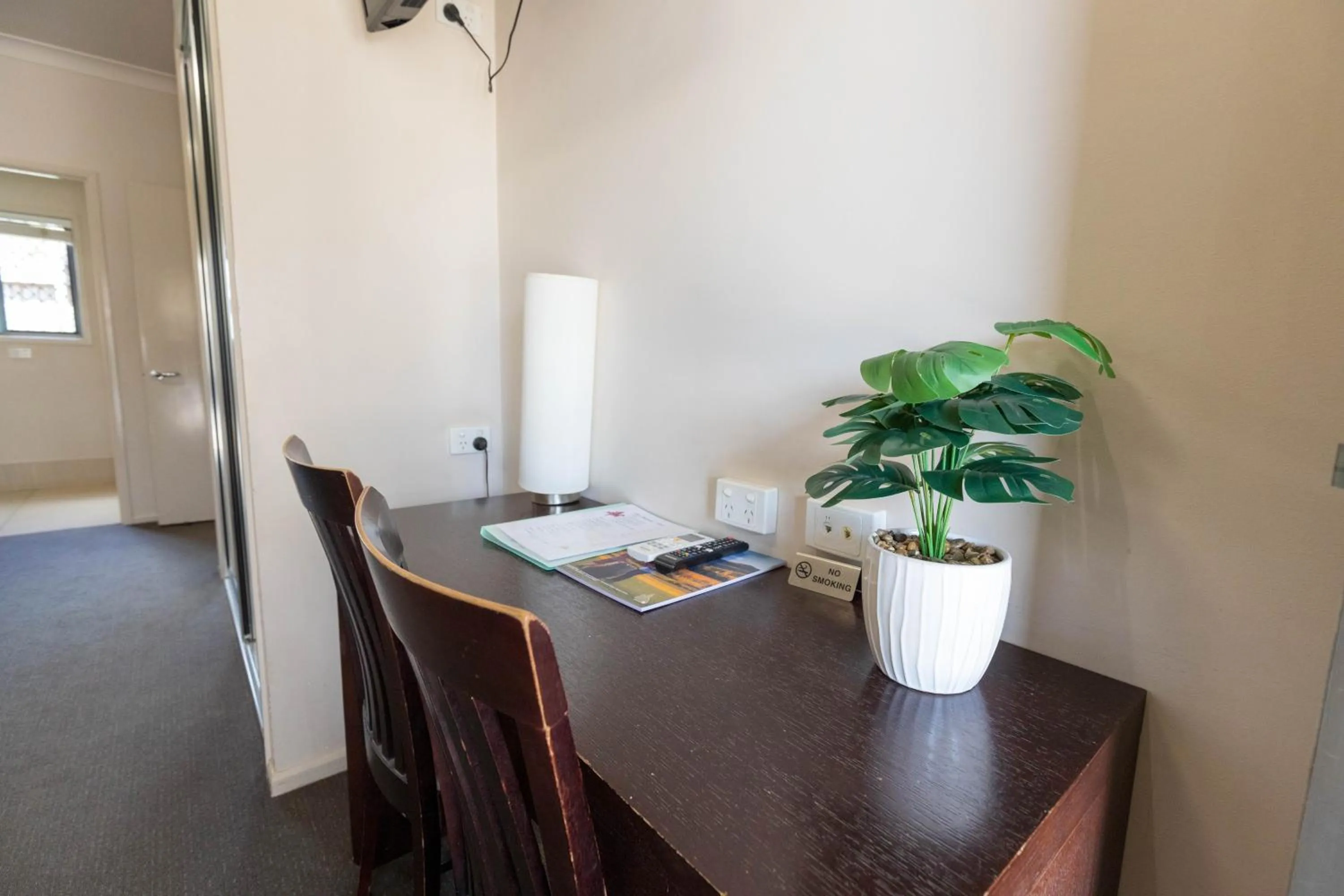 Bedroom in Highfields Motel Toowoomba