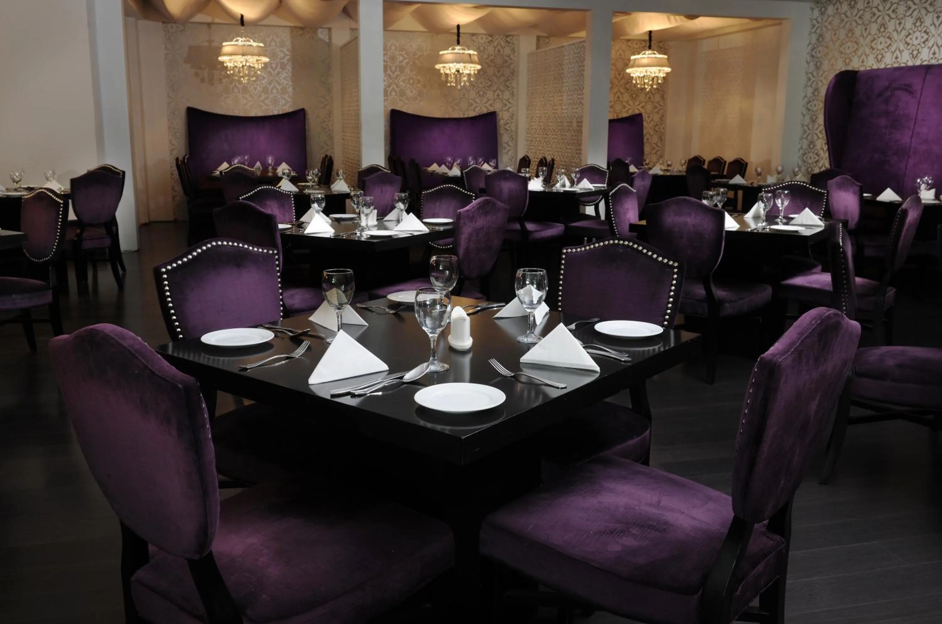 Restaurant/places to eat in Nordic Palace and spa