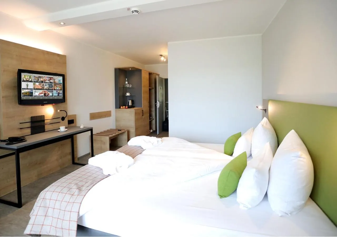 TV and multimedia, Bed in Best Western Hotel Polisina