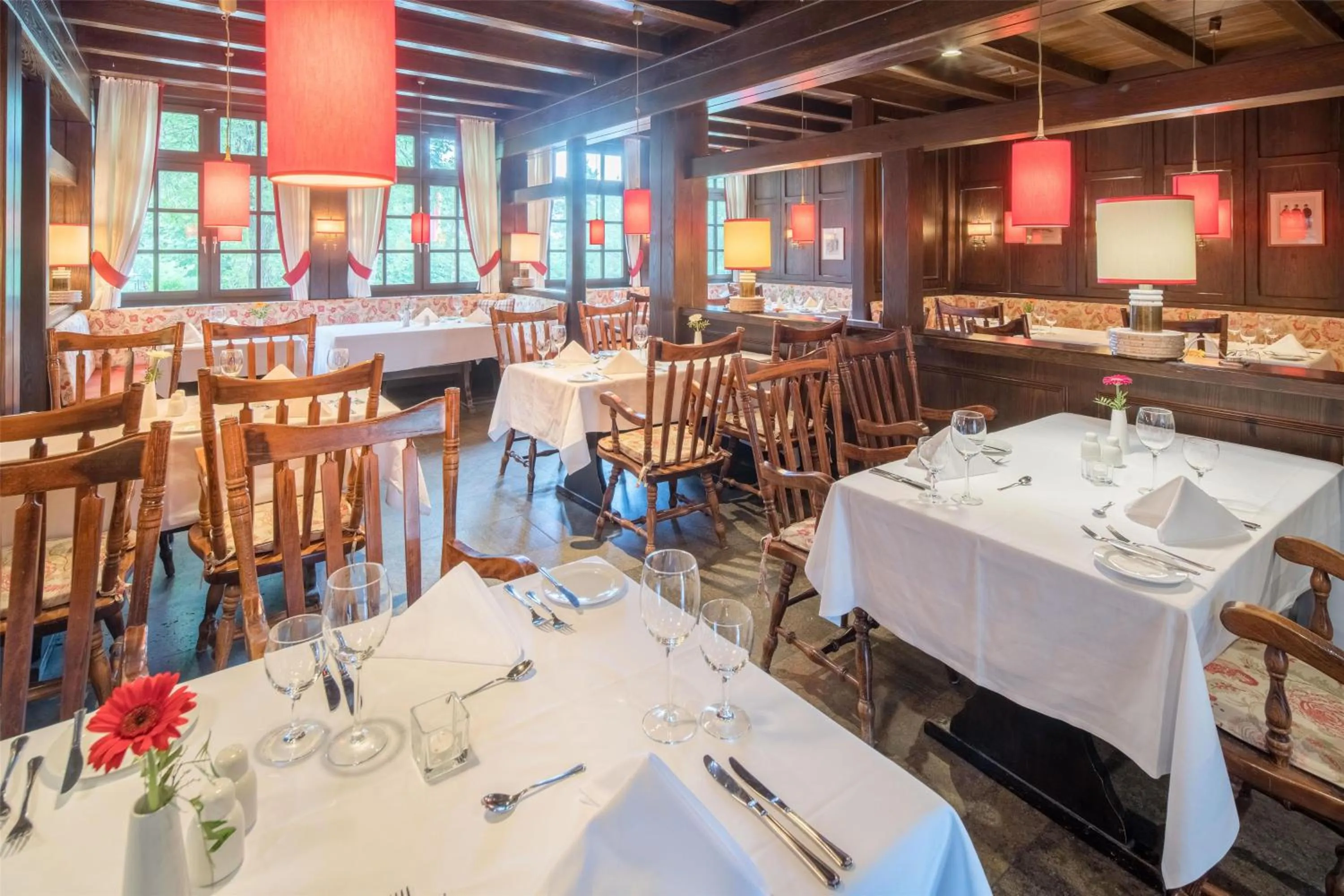 Restaurant/places to eat in Best Western Hotel Polisina