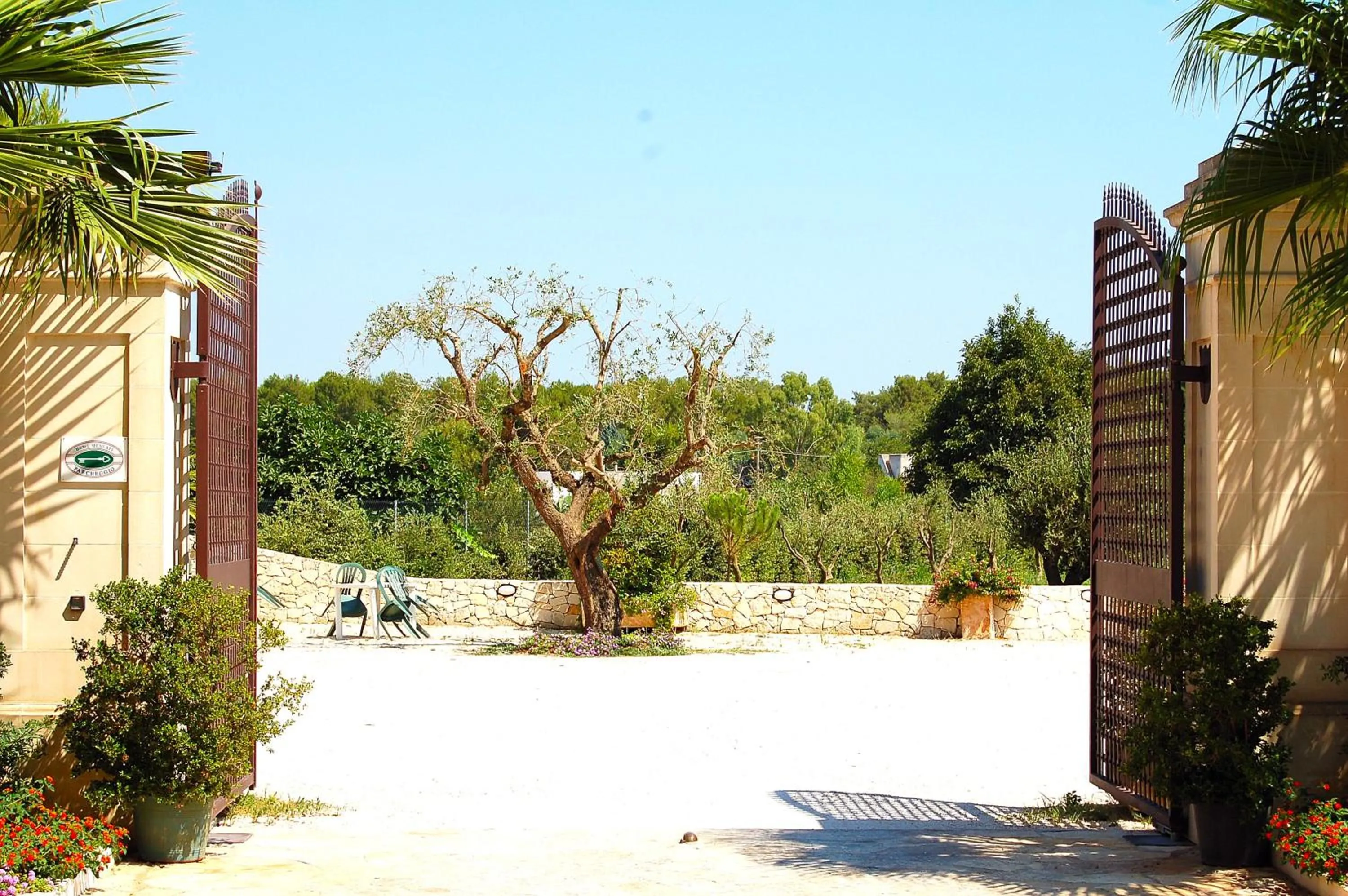 Patio in Hotel dei Messapi